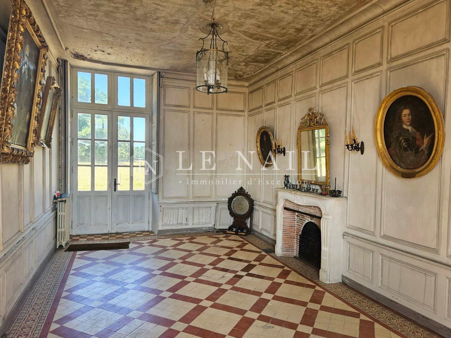 château 23 pièces en vente à LE MANS (72000)
