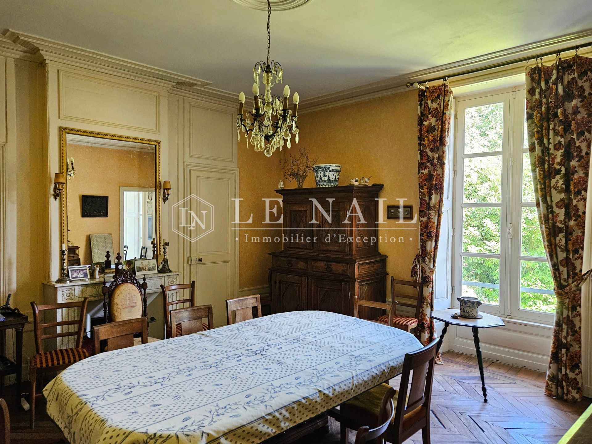 château 23 pièces en vente à LE MANS (72000)