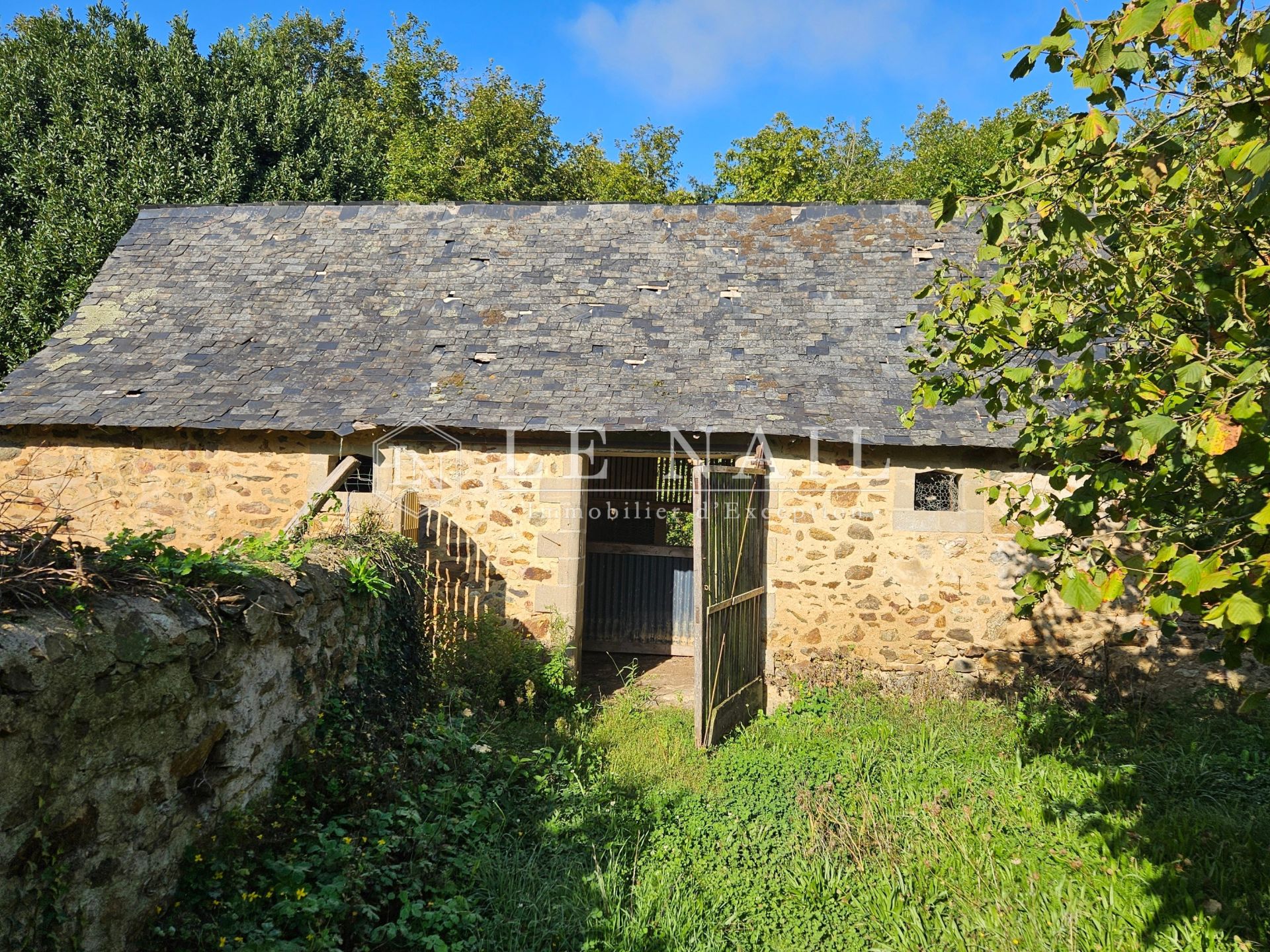 longère 8 pièces en vente à HOUSSAY (53360)