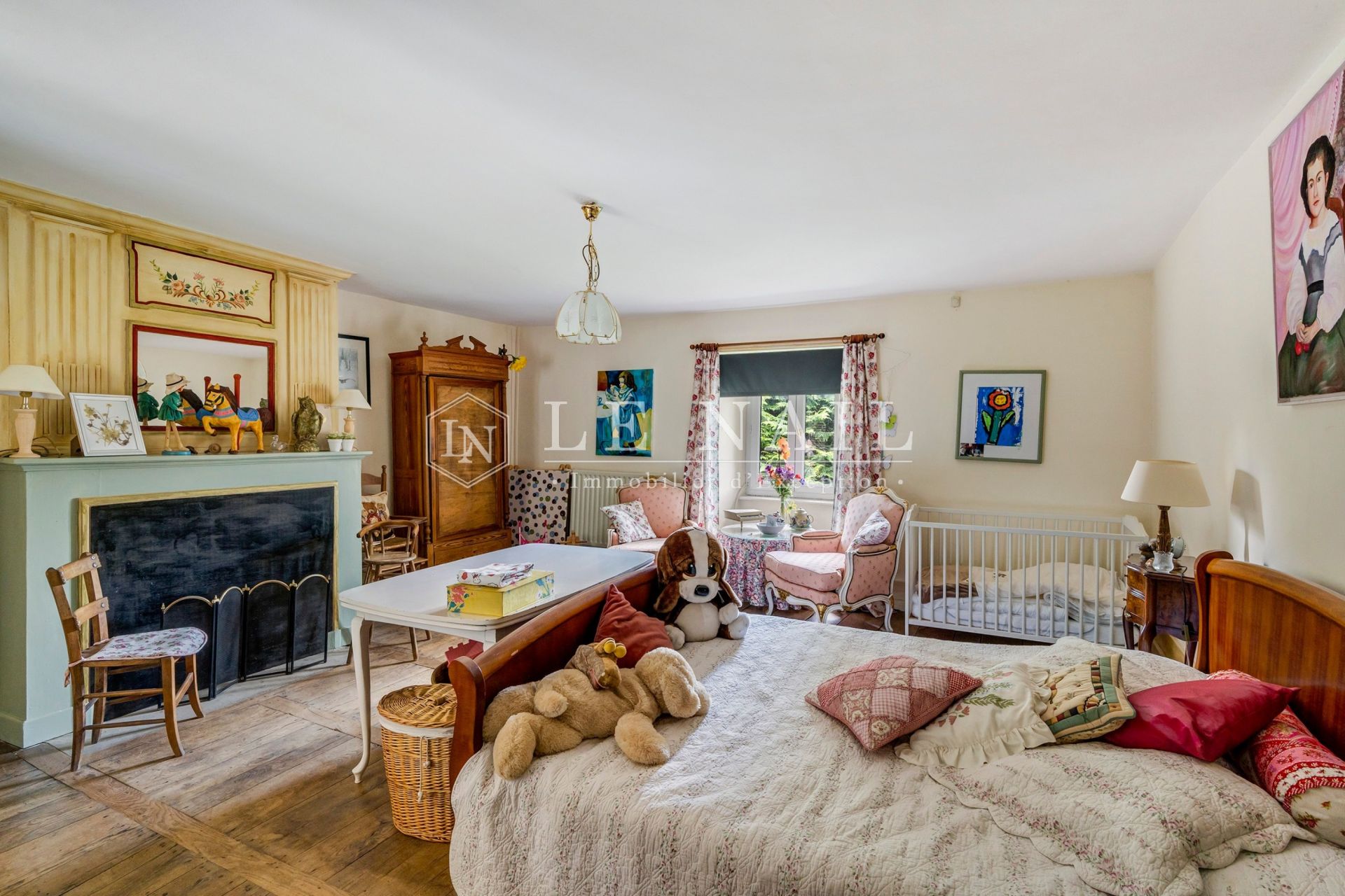 castle 12 rooms for sale on CHALUS (87230)