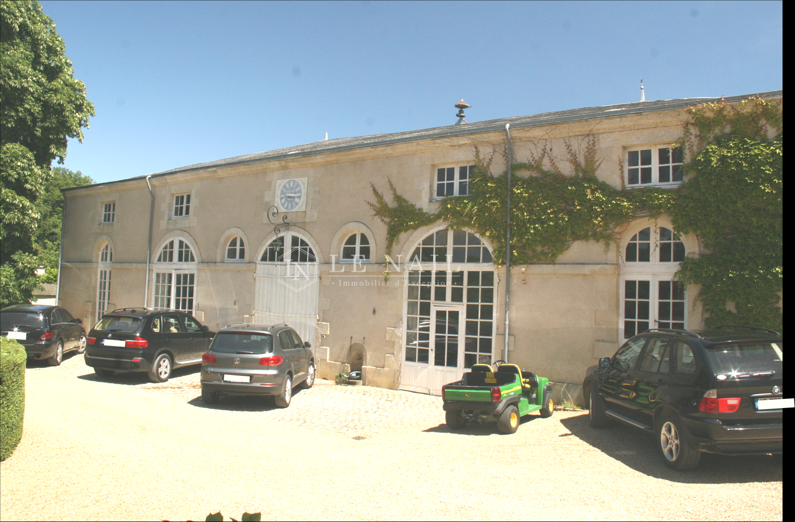 castle 22 rooms for sale on POITIERS (86000)