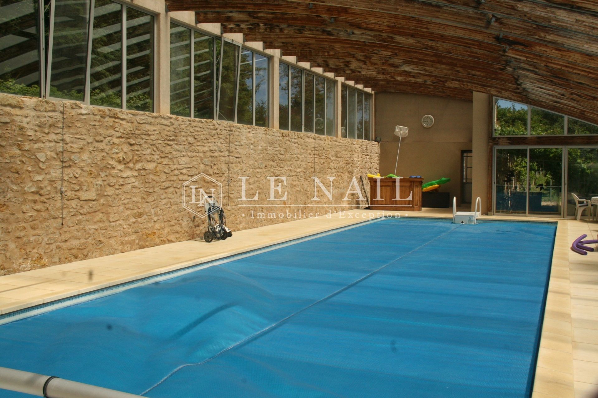 castle 22 rooms for sale on POITIERS (86000)