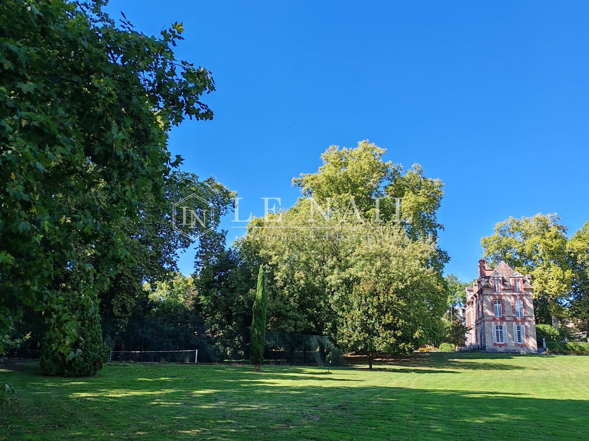 manoir 15 pièces en vente à LONGPONT SUR ORGE (91310)