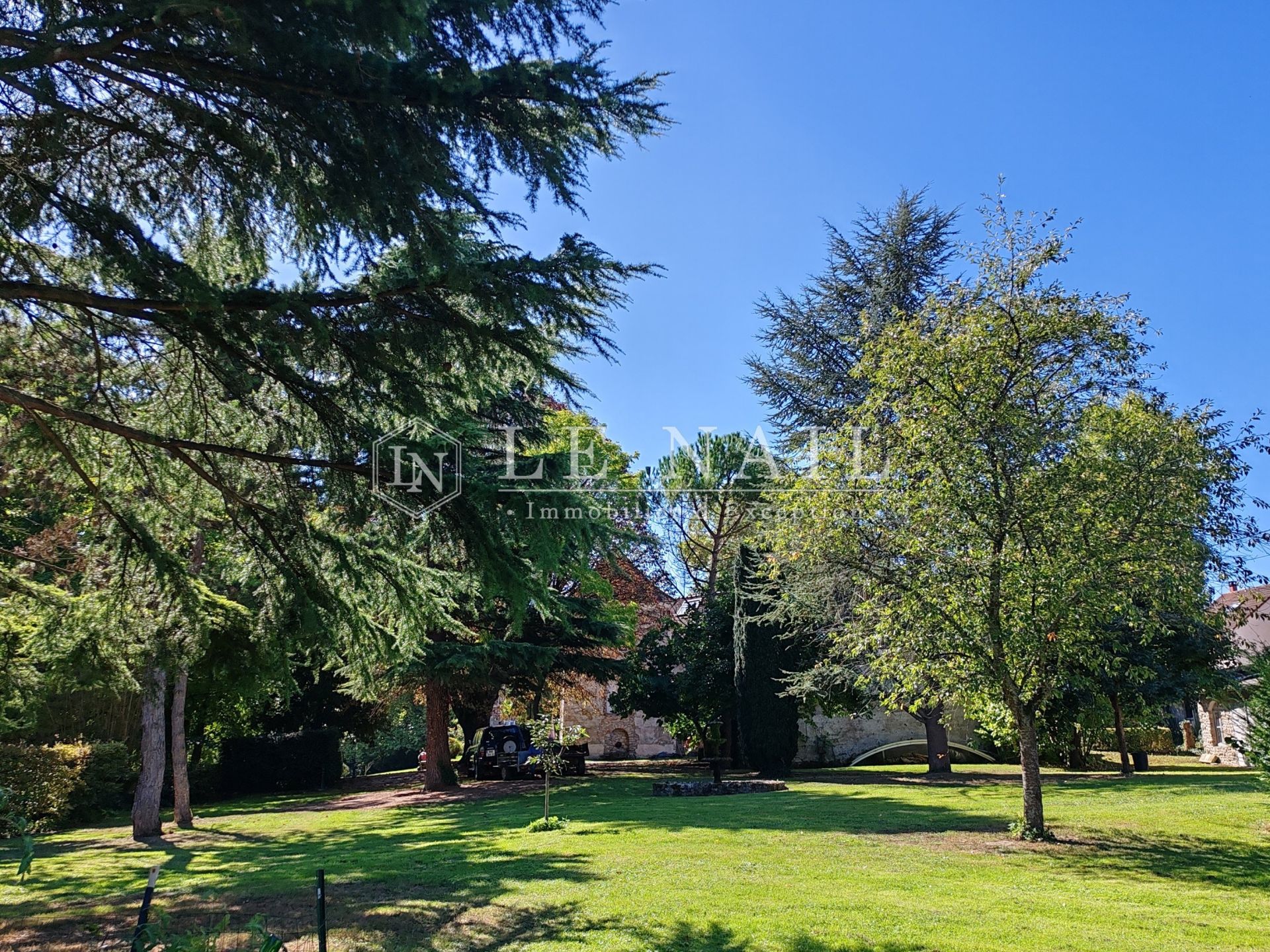 propriété 16 pièces en vente à VILLIERS SUR ORGE (91700)