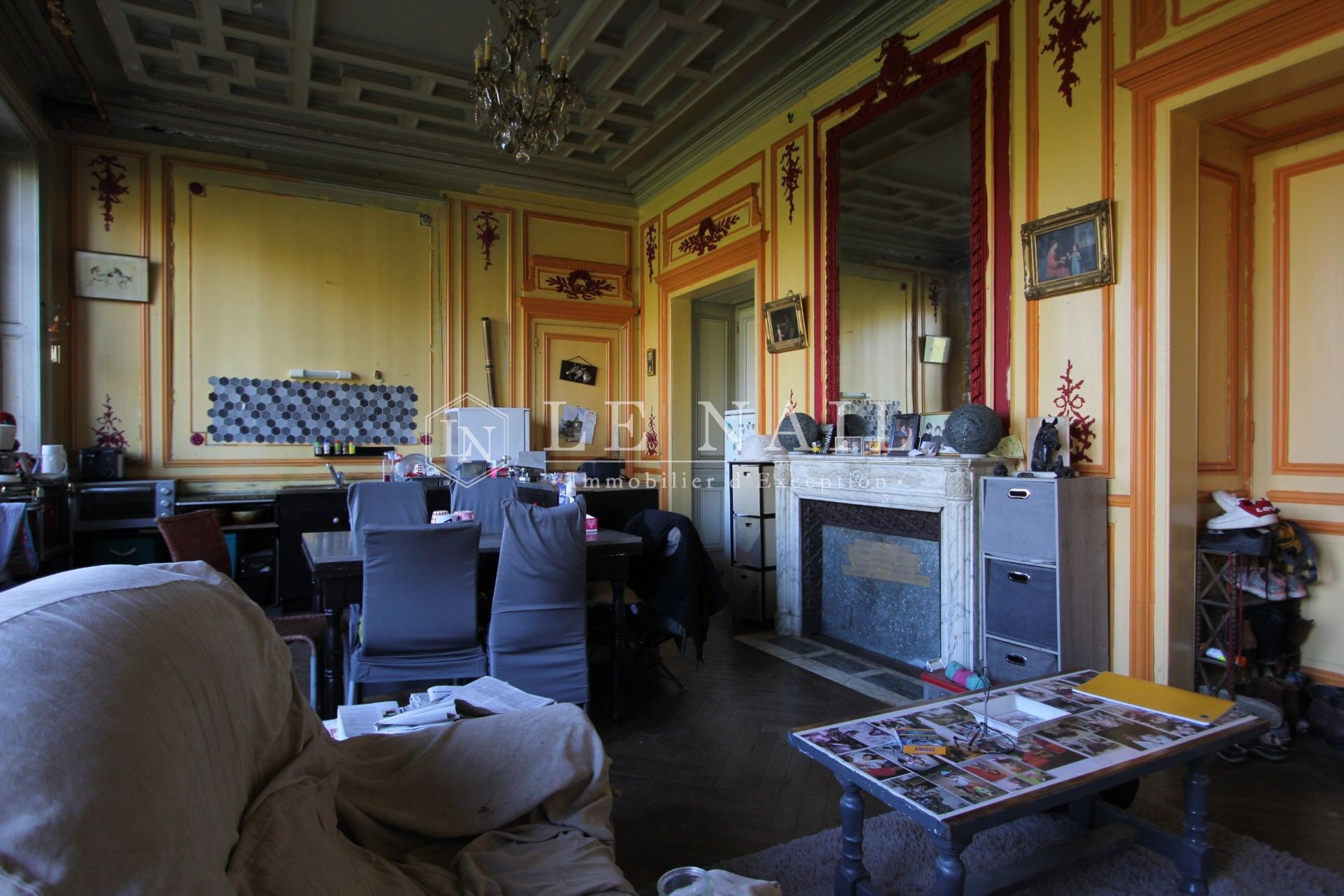 château 14 pièces en vente à ERNEE (53500)