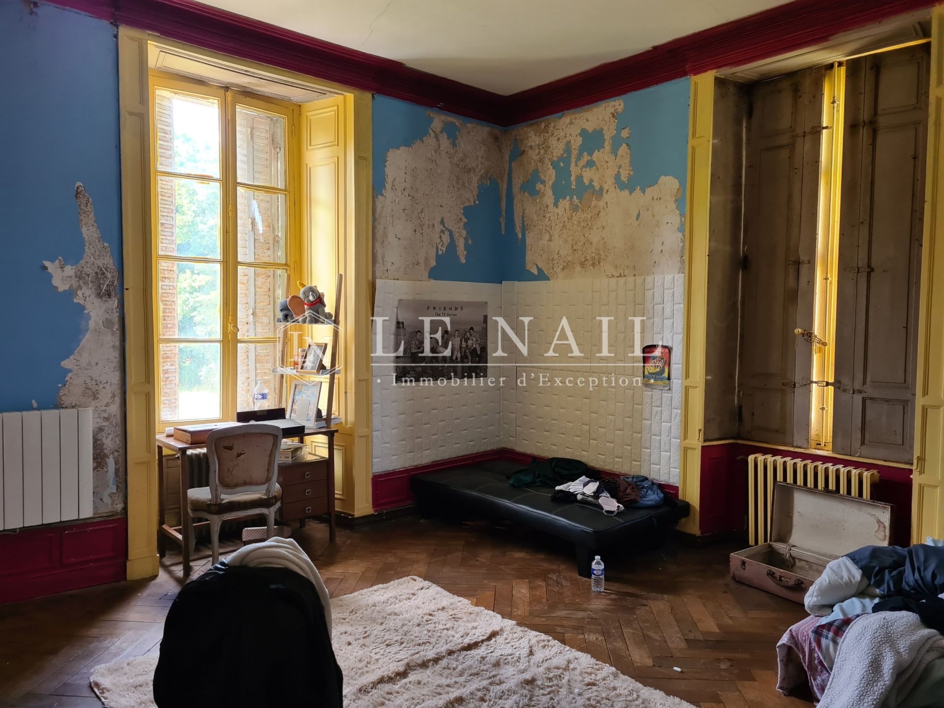 château 14 pièces en vente à ERNEE (53500)