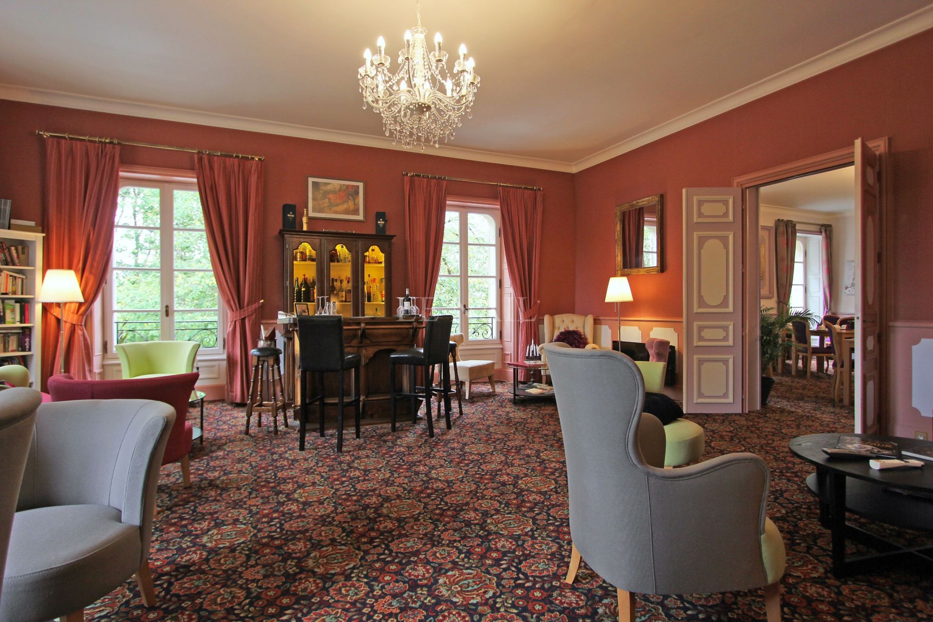 castle 30 rooms for sale on MONTIGNAC (24290)