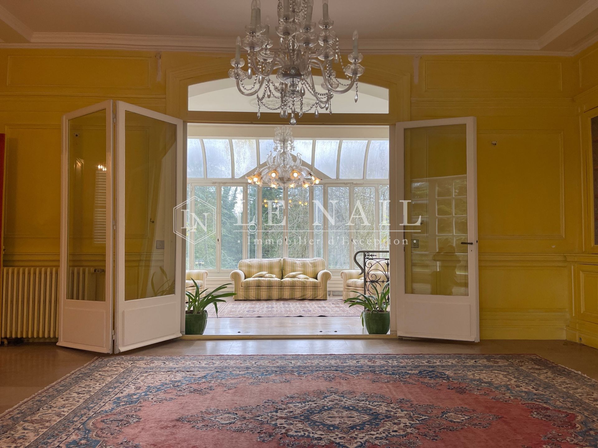 hôtel particulier 20 pièces en vente à MELUN (77000)