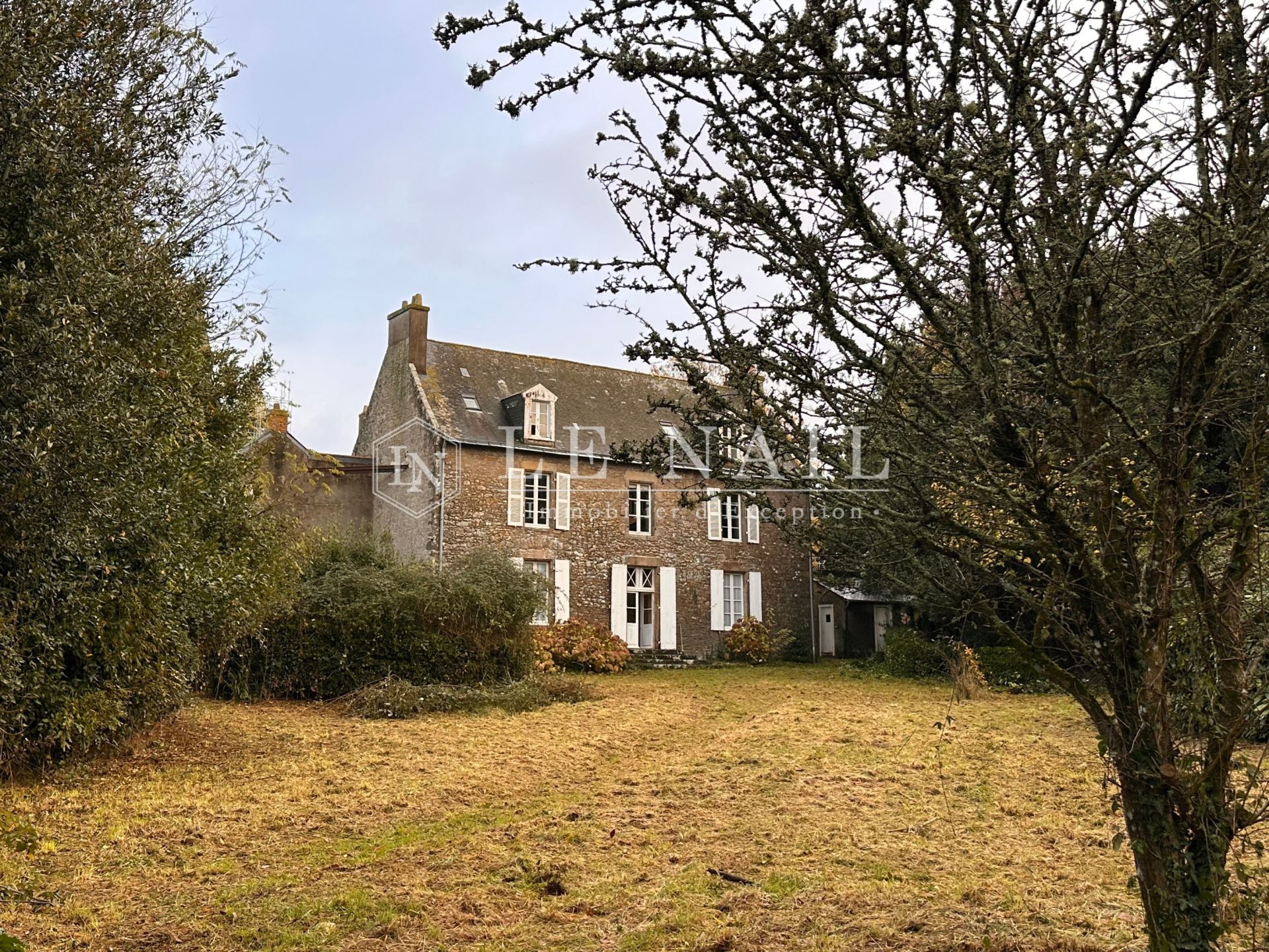 manoir 9 pièces en vente à GUERANDE (44350)