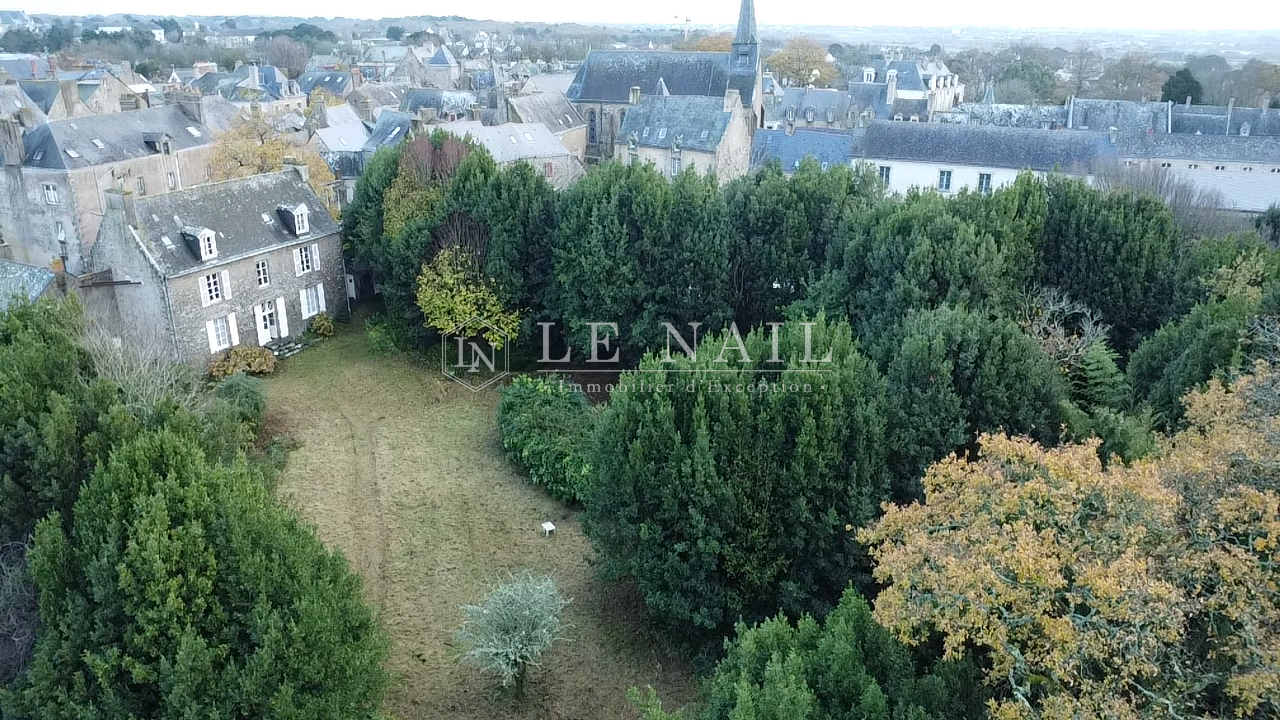 manoir 9 pièces en vente à GUERANDE (44350)