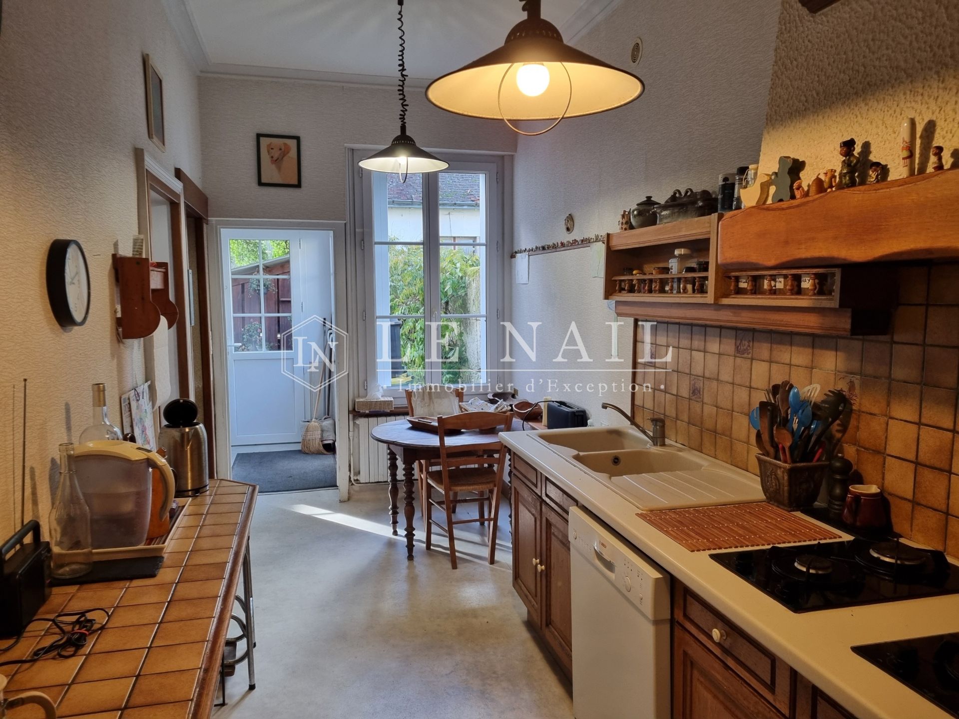 mansion 9 rooms for sale on MONTOIRE SUR LE LOIR (41800)