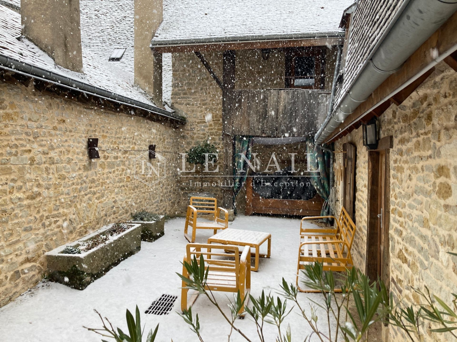 house 8 rooms for sale on NEUVY ST SEPULCHRE (36230)