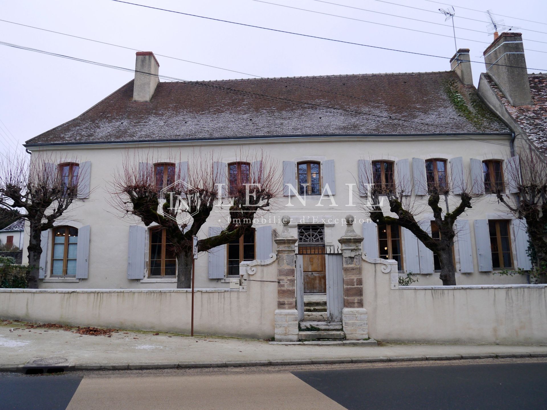 house 8 rooms for sale on LA CHATRE (36400)