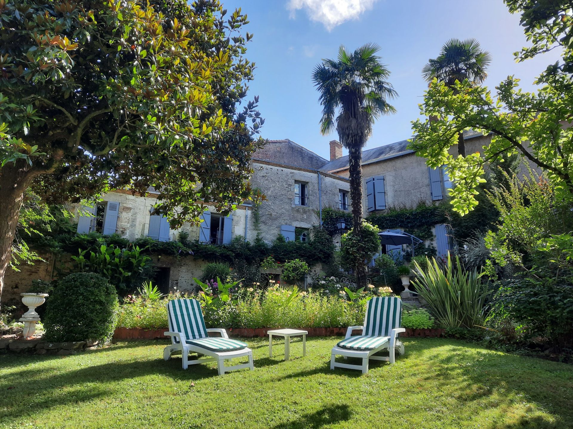 maison 6 pièces en vente à MONTAIGU (85600)