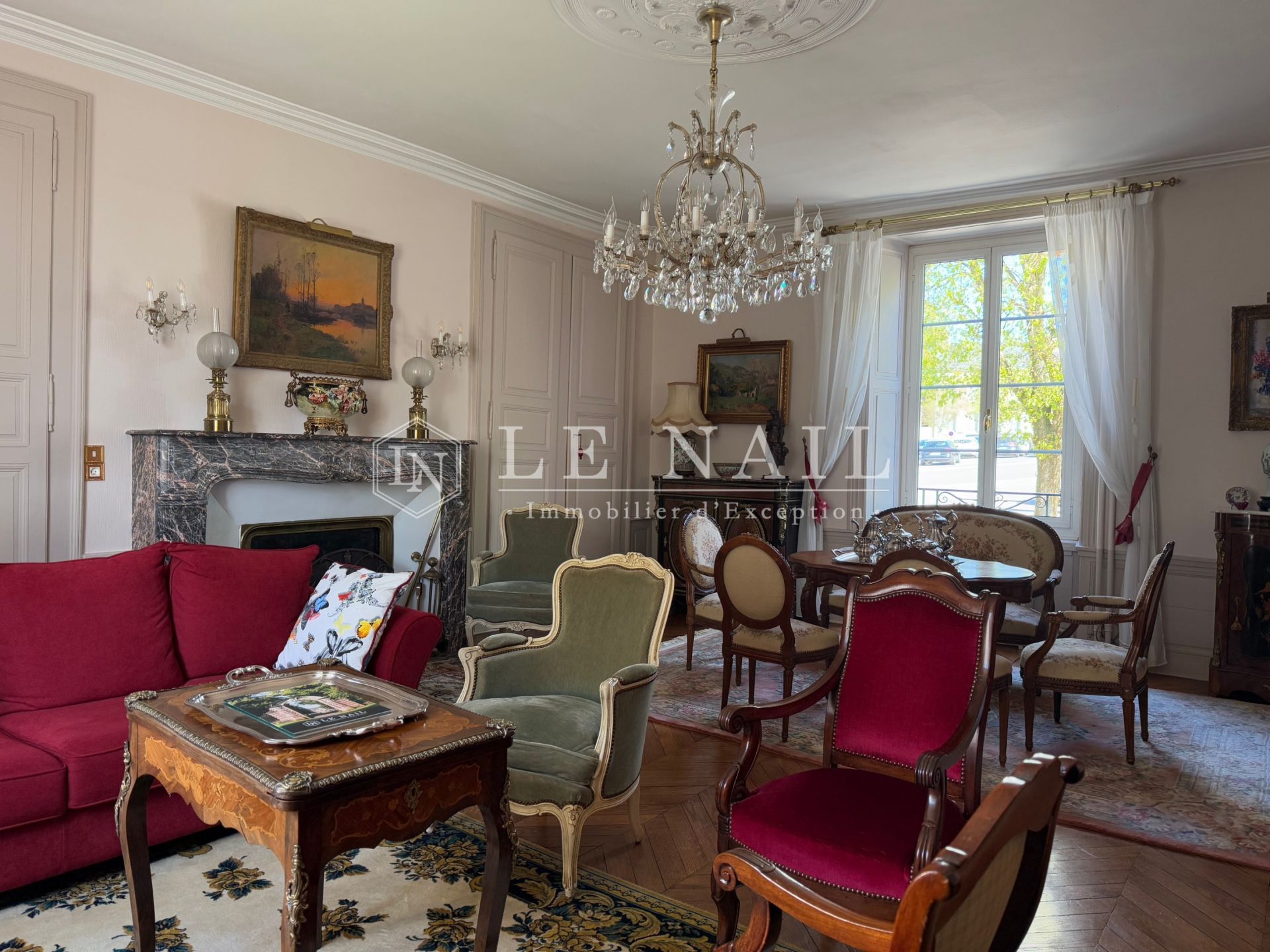 mansion 11 rooms for sale on ERNEE (53500)