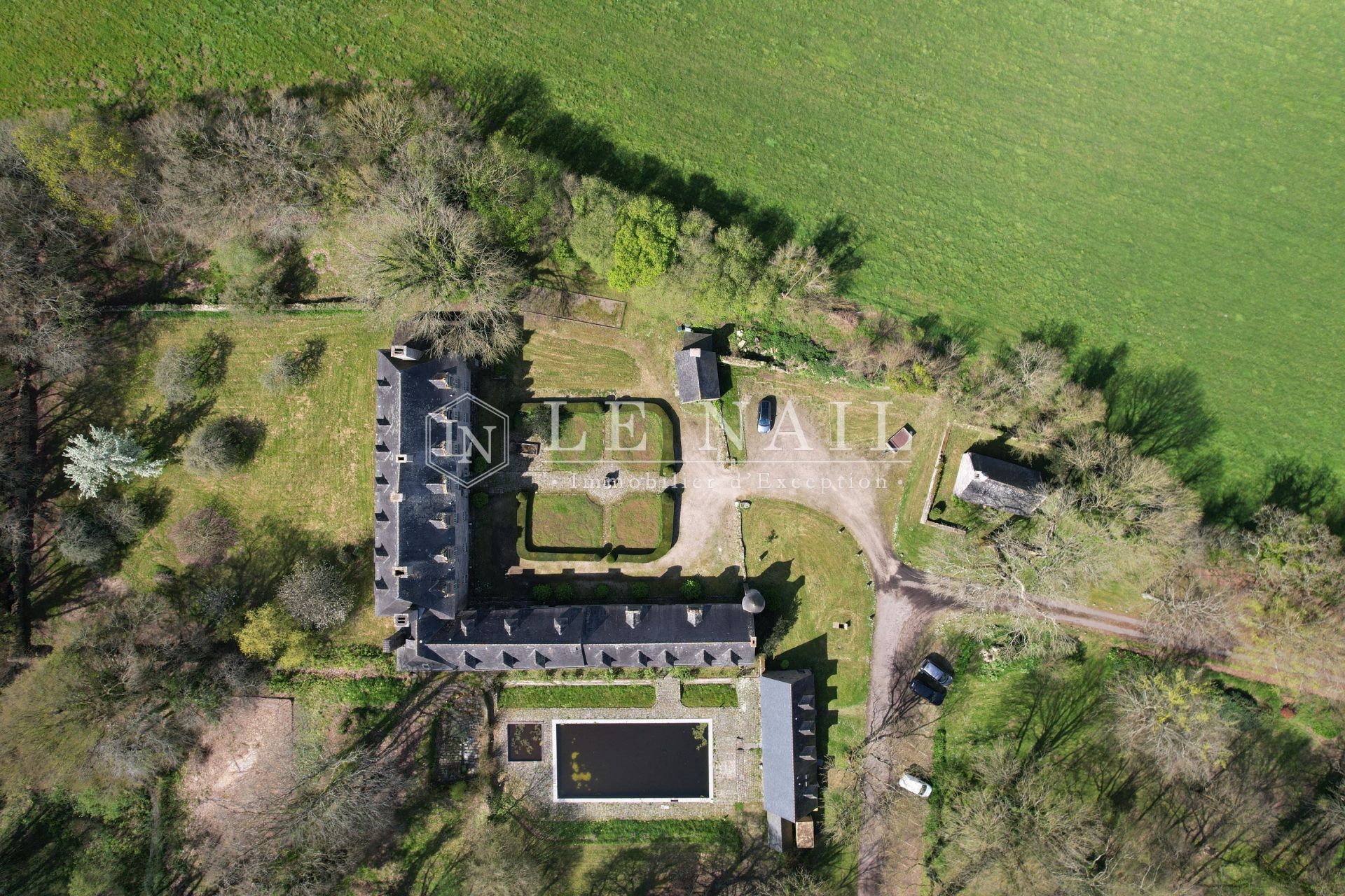 manoir 35 pièces en vente à GUINGAMP (22200)