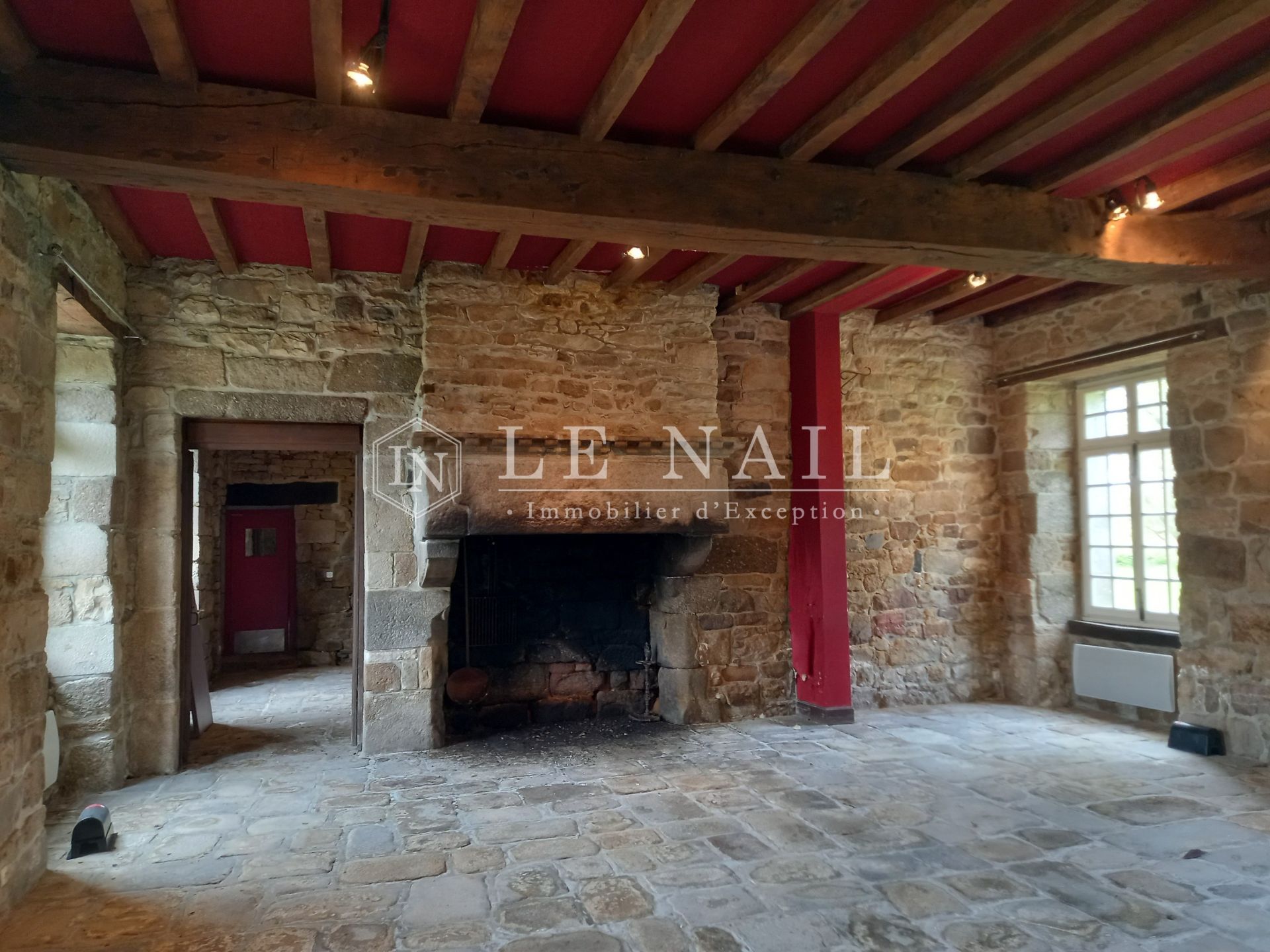 manoir 35 pièces en vente à GUINGAMP (22200)