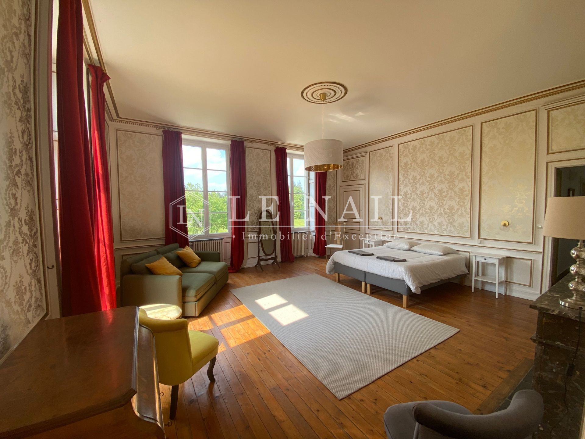 castle 17 rooms for sale on NANTES (44000)