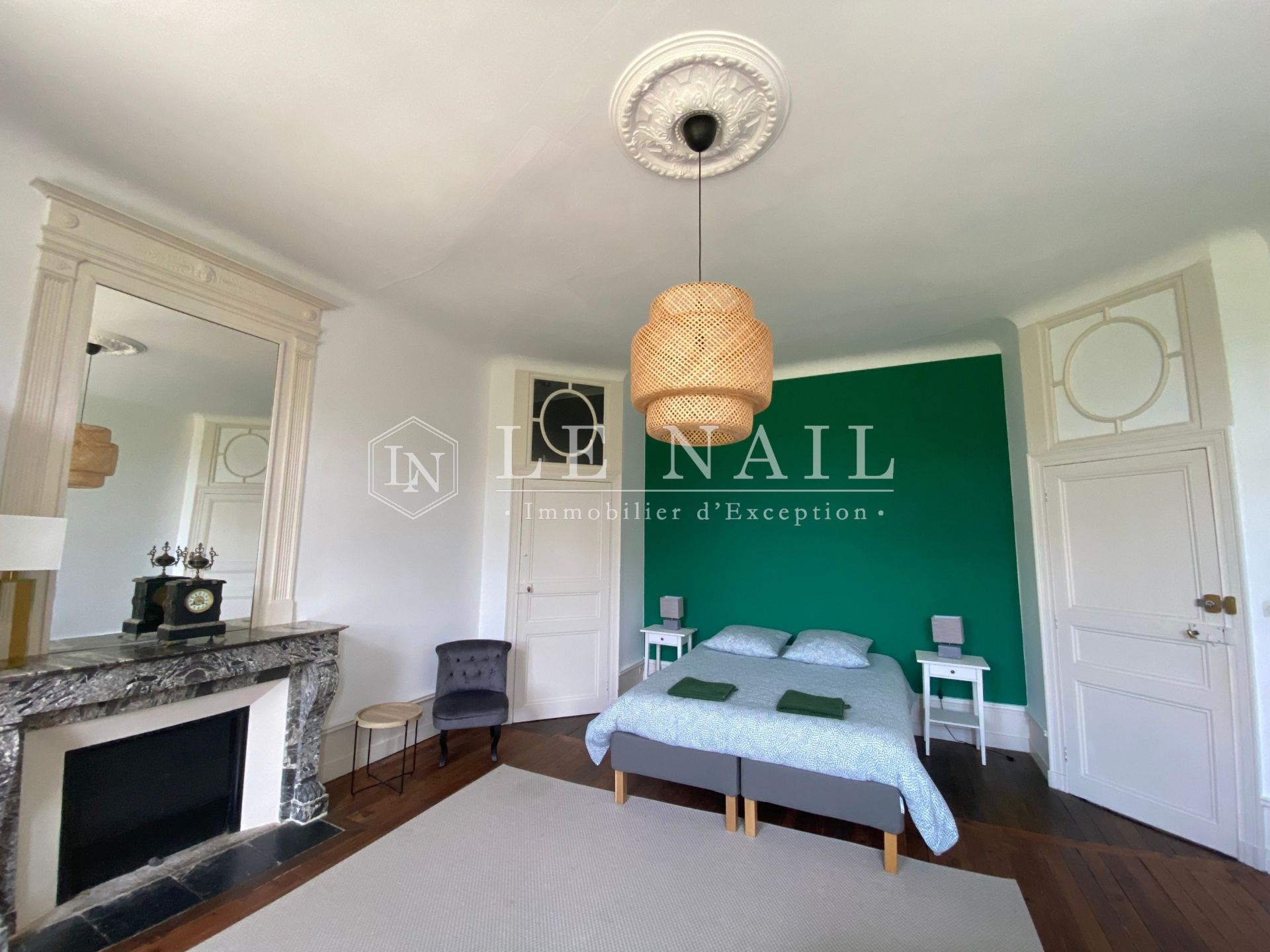 castle 17 rooms for sale on NANTES (44000)