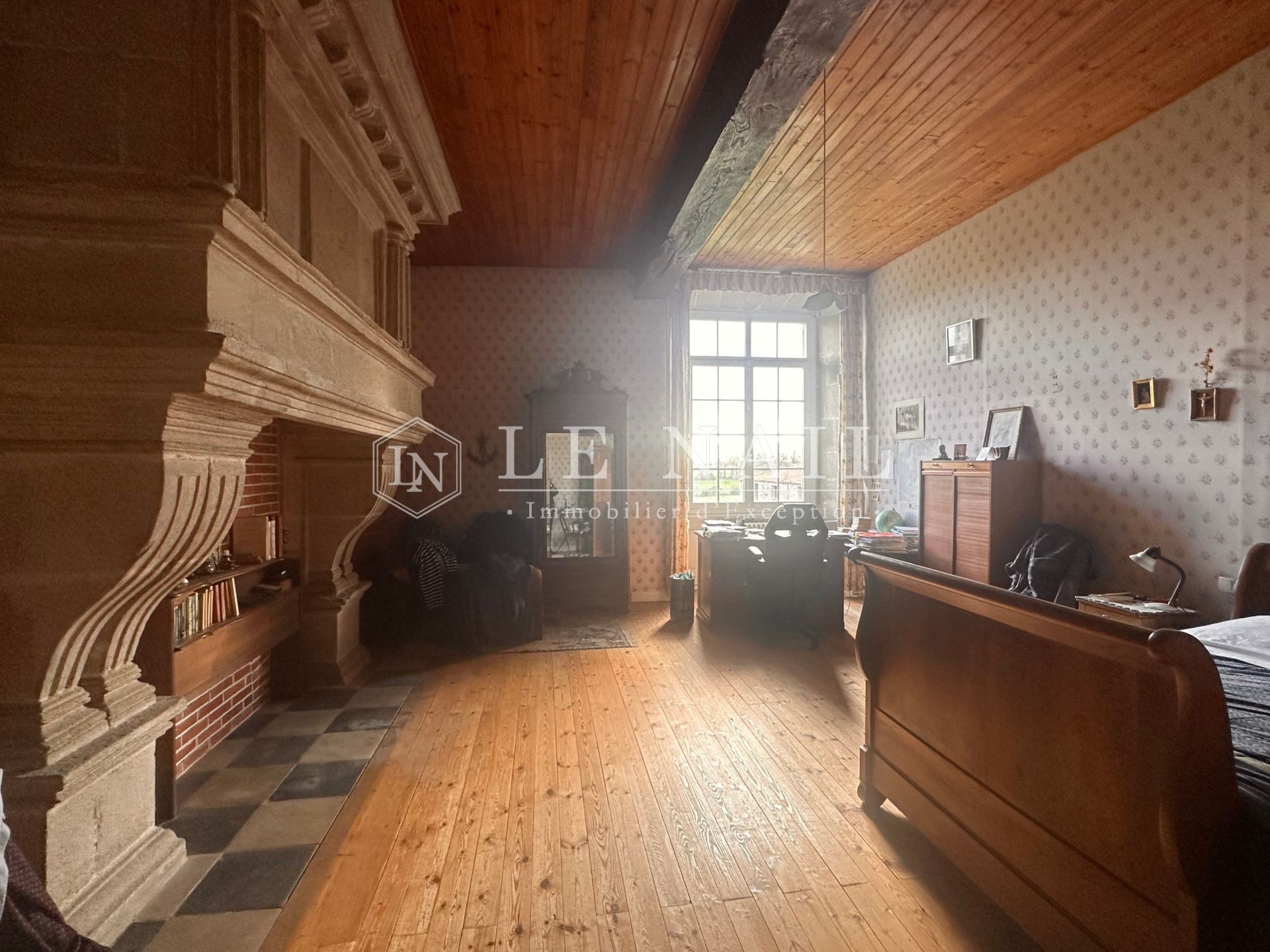 property 13 rooms for sale on LA ROCHE SUR YON (85000)