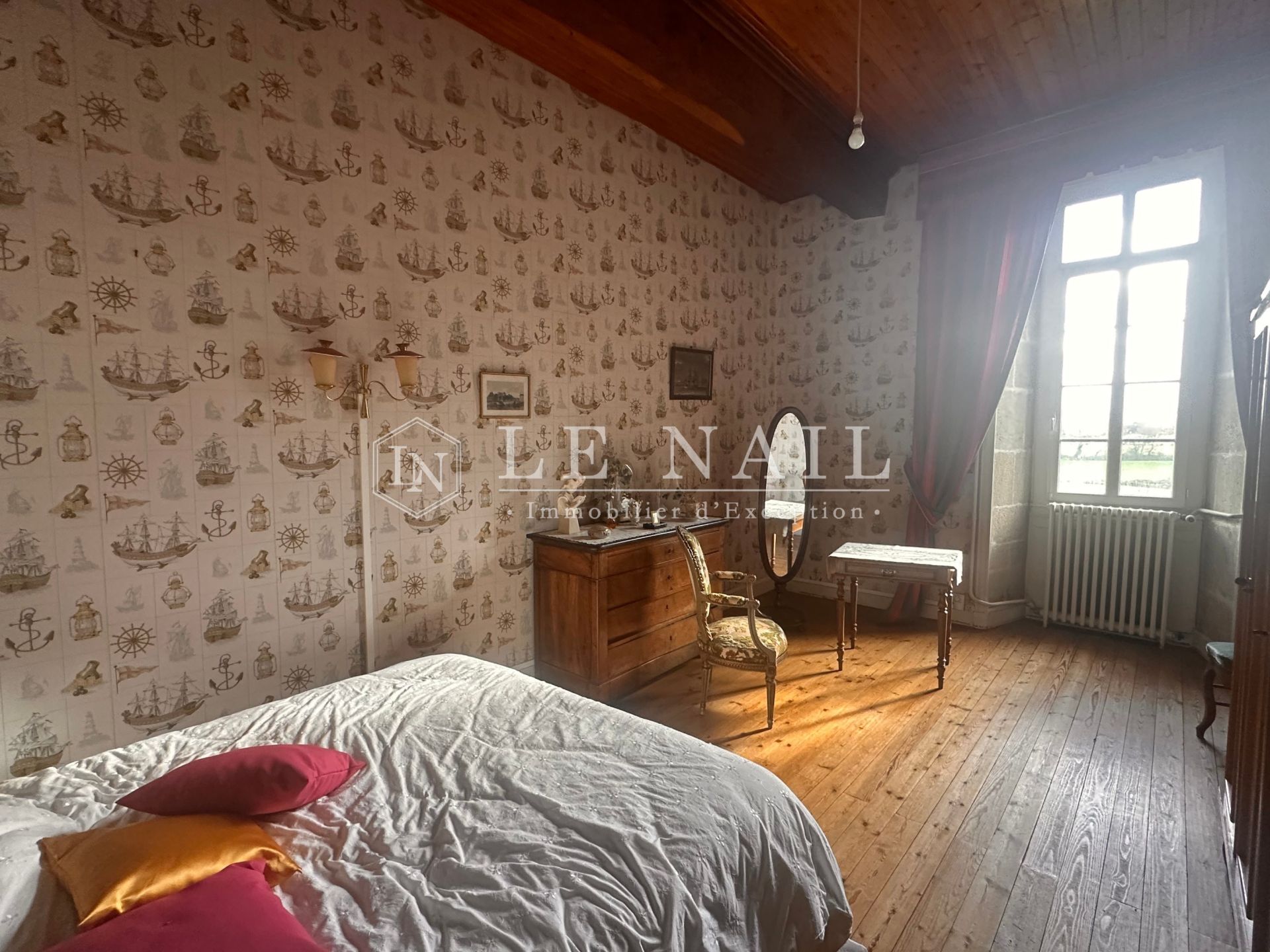 propriété 13 pièces en vente à LA ROCHE SUR YON (85000)