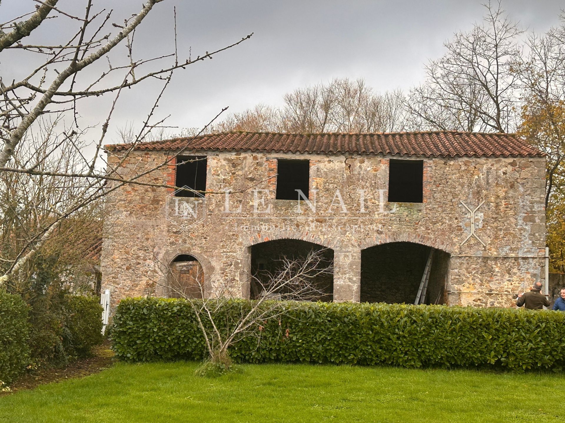property 13 rooms for sale on LA ROCHE SUR YON (85000)
