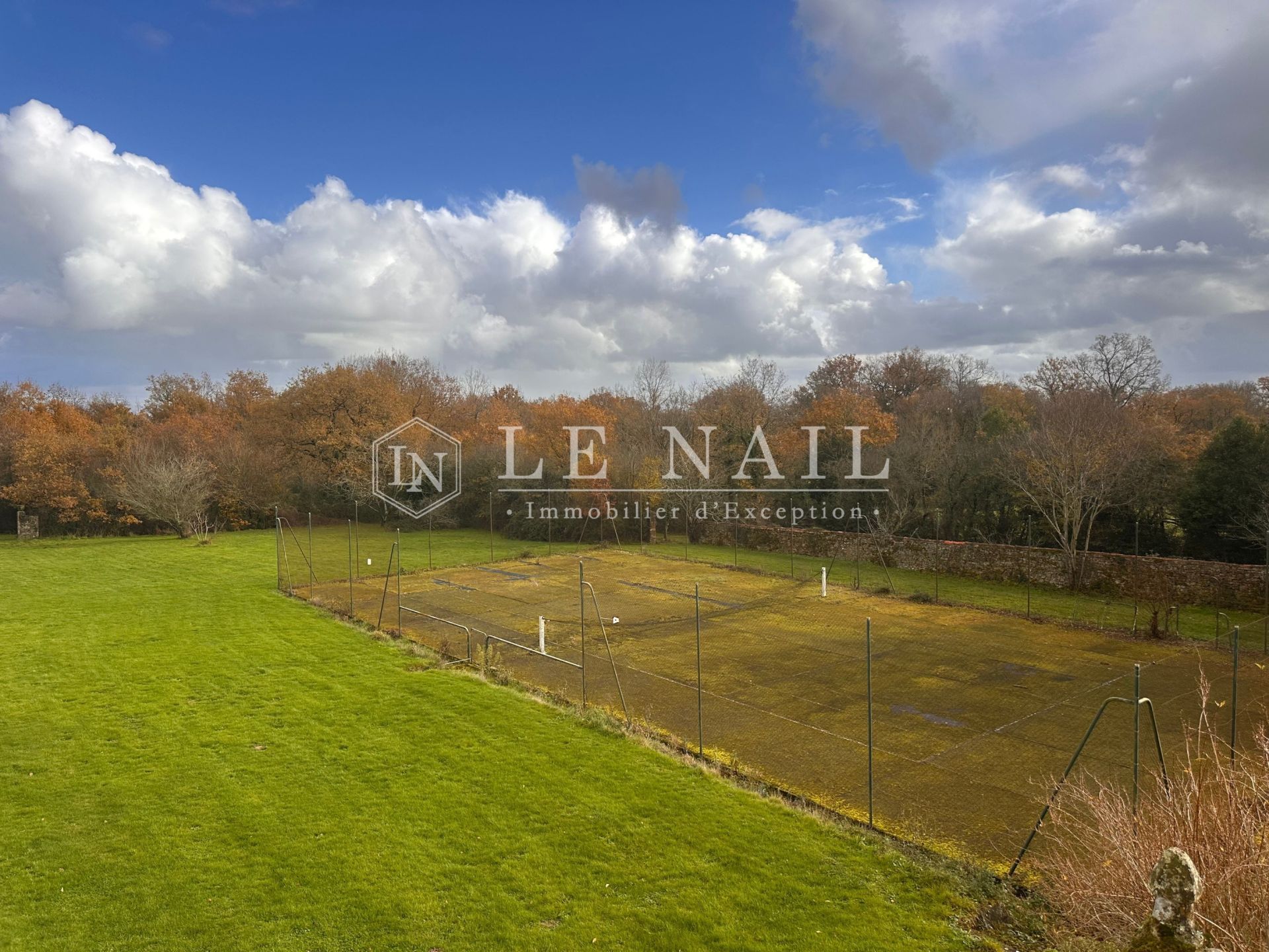 propriété 13 pièces en vente à LA ROCHE SUR YON (85000)