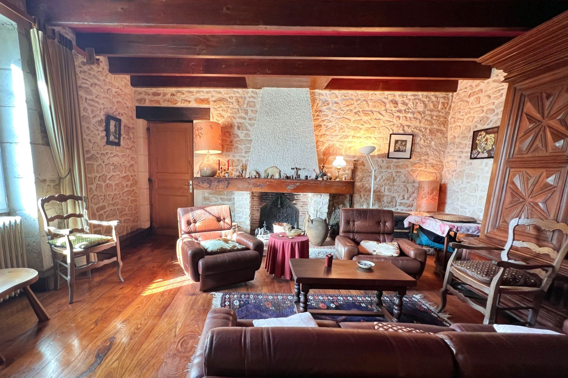 maison 10 pièces en vente à LA ROCHEFOUCAULD (16110)