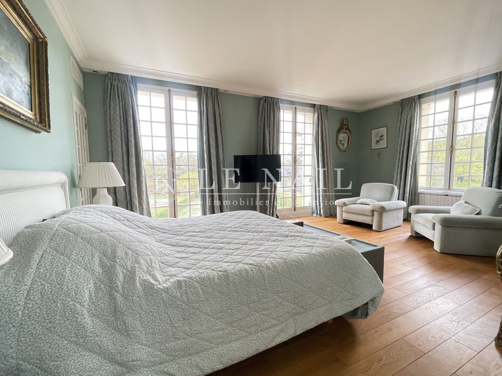 manoir 13 pièces en vente à THOUARS (79100)