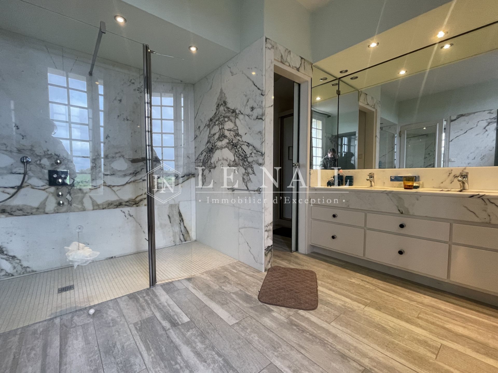 manoir 13 pièces en vente à THOUARS (79100)