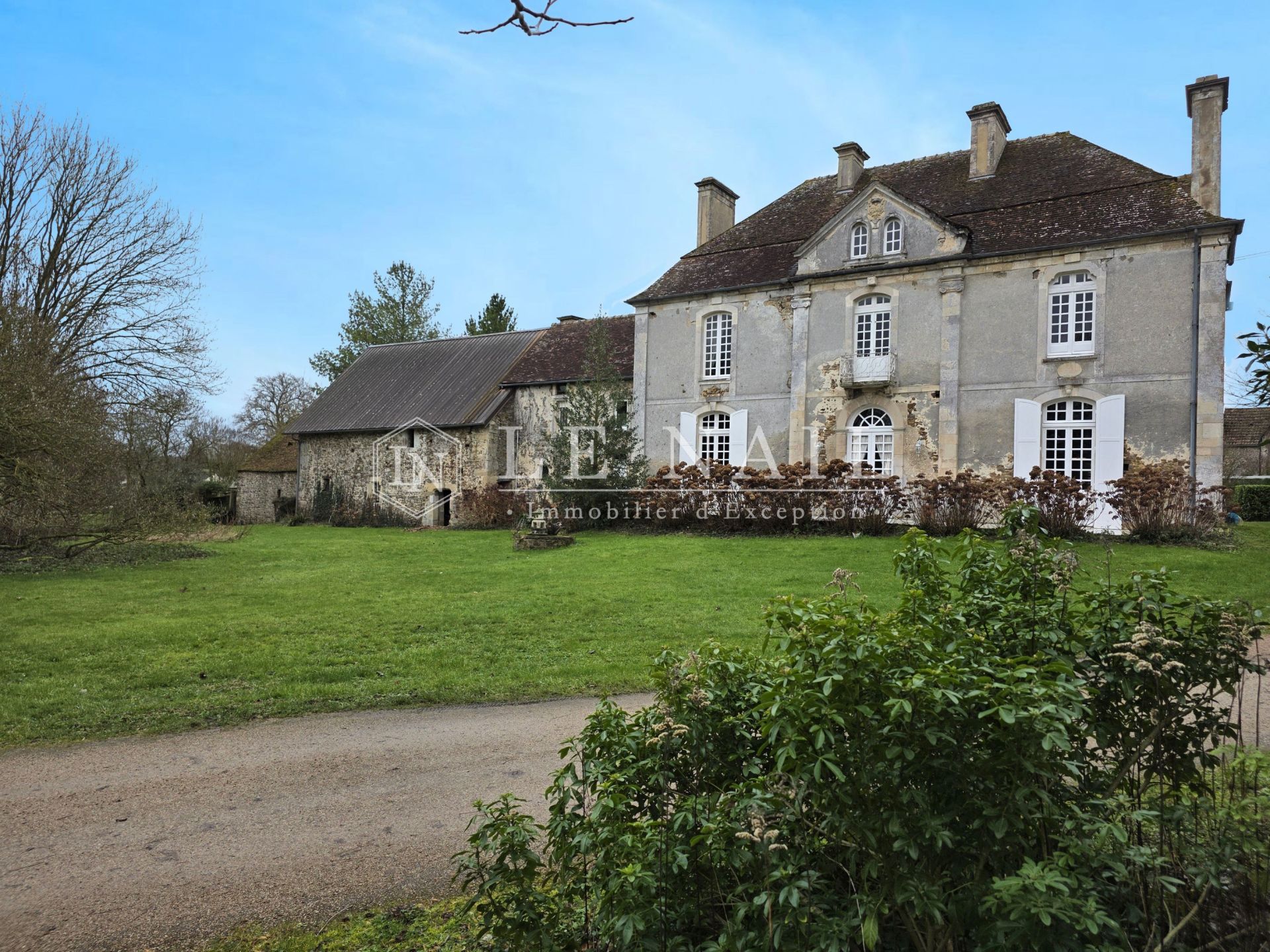 house 8 rooms for sale on ARGENTAN (61200)