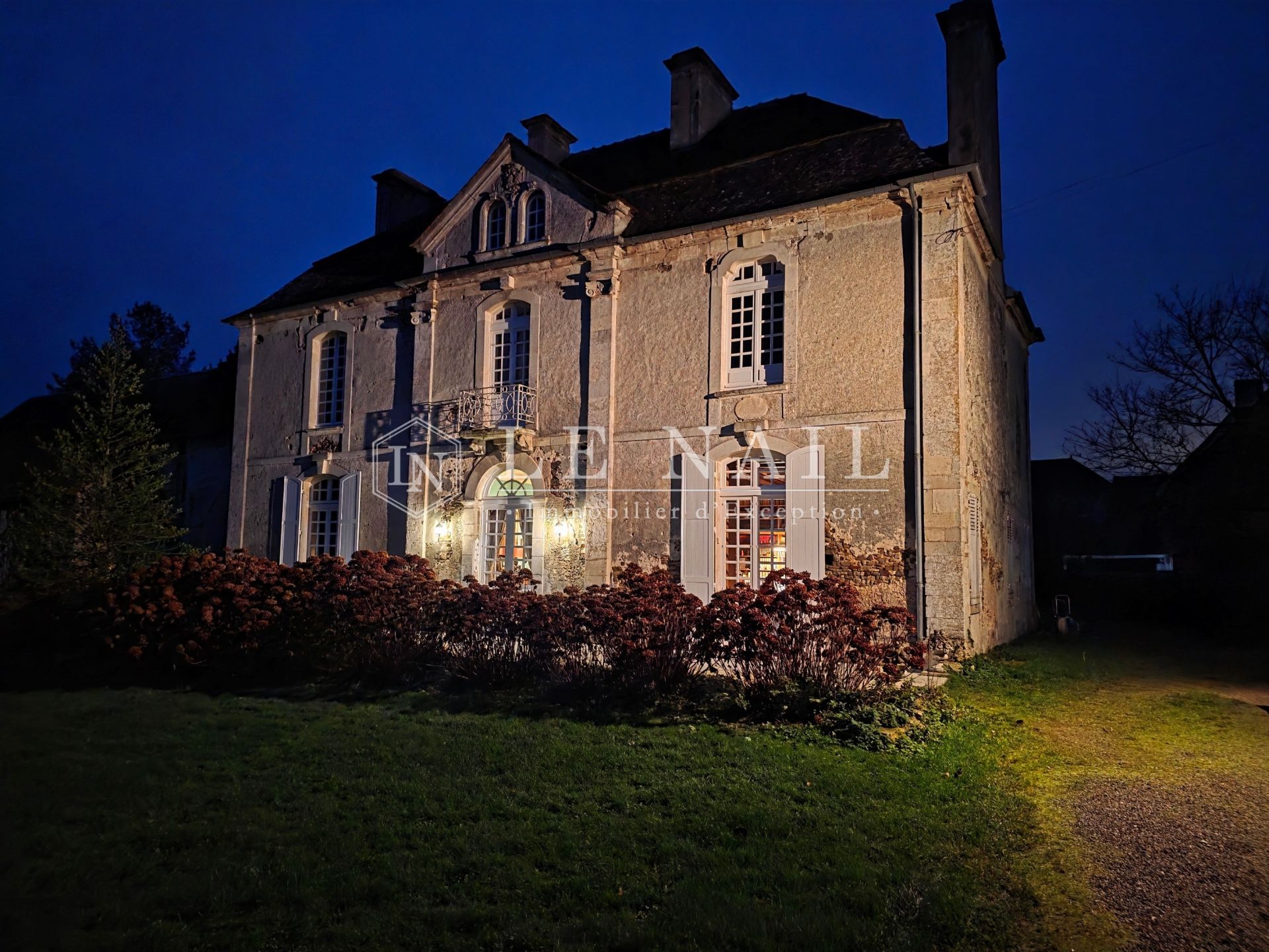 house 8 rooms for sale on ARGENTAN (61200)