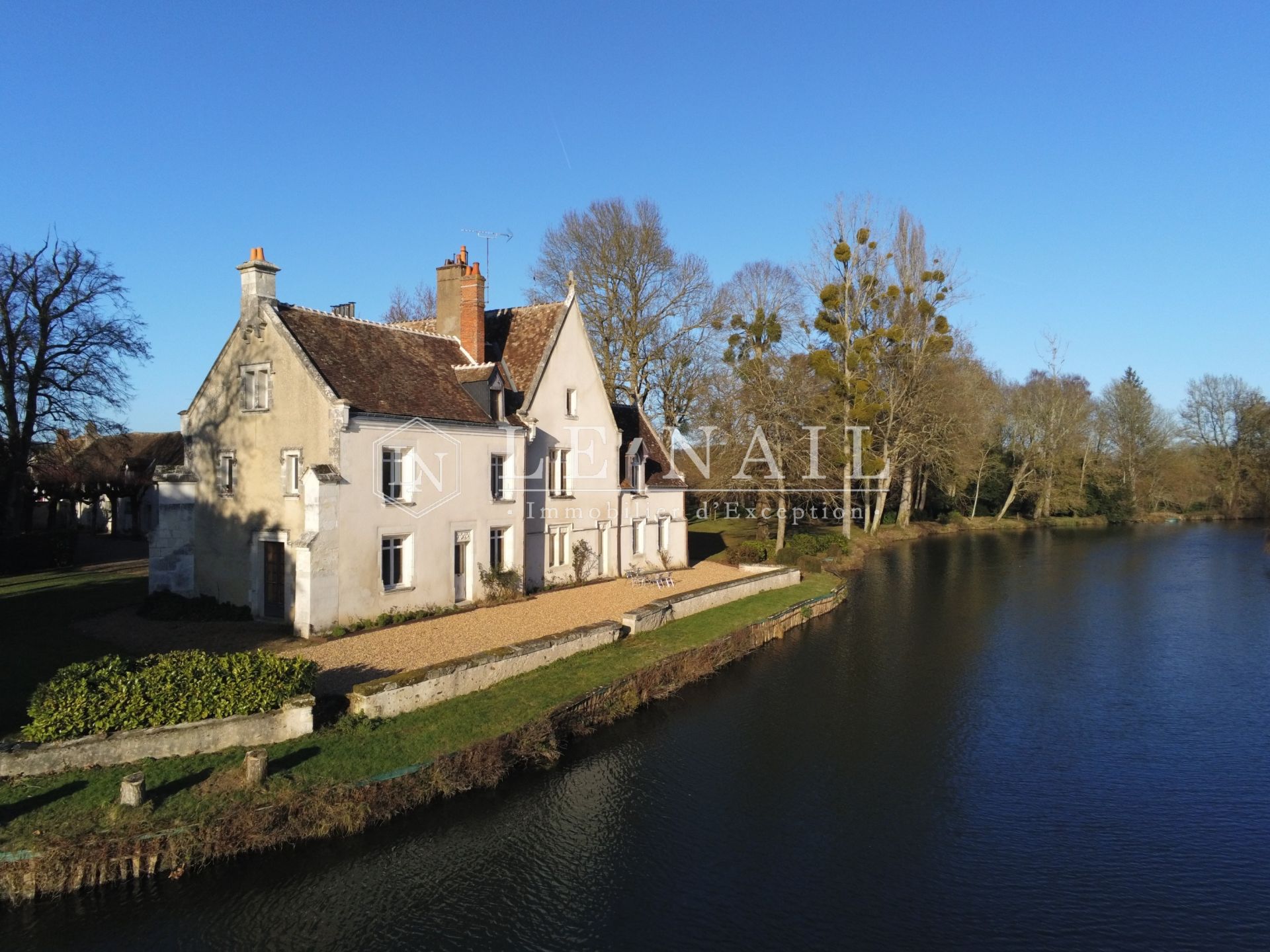 manor house 13 rooms for sale on VENDOME (41100)