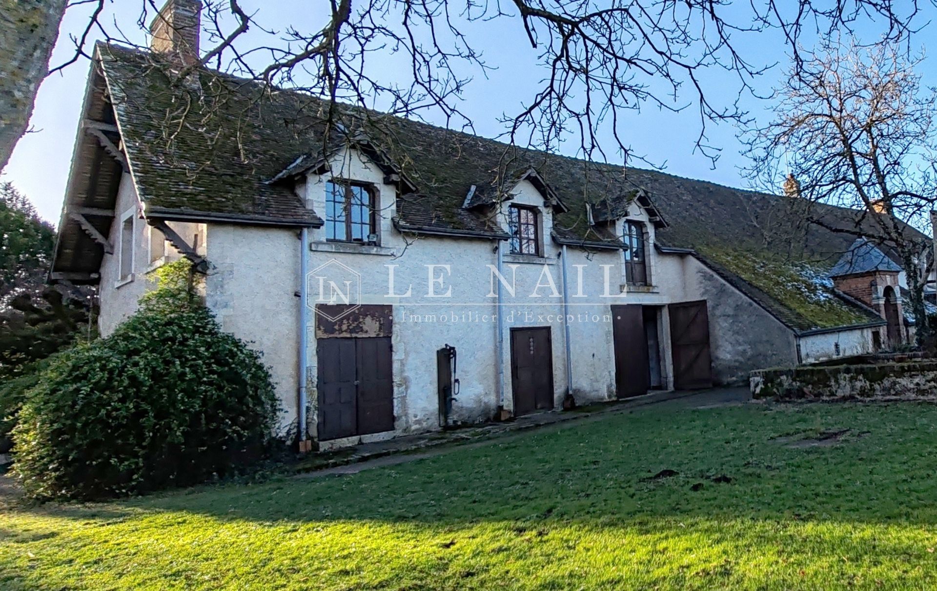 manor house 13 rooms for sale on VENDOME (41100)