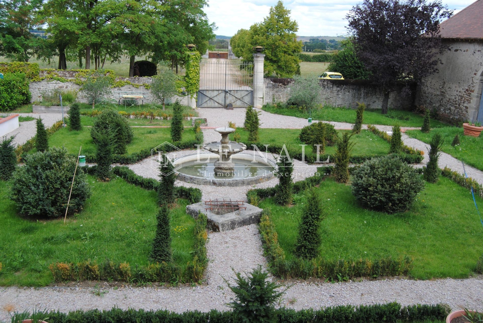 château 10 pièces en vente à VICHY (03200)