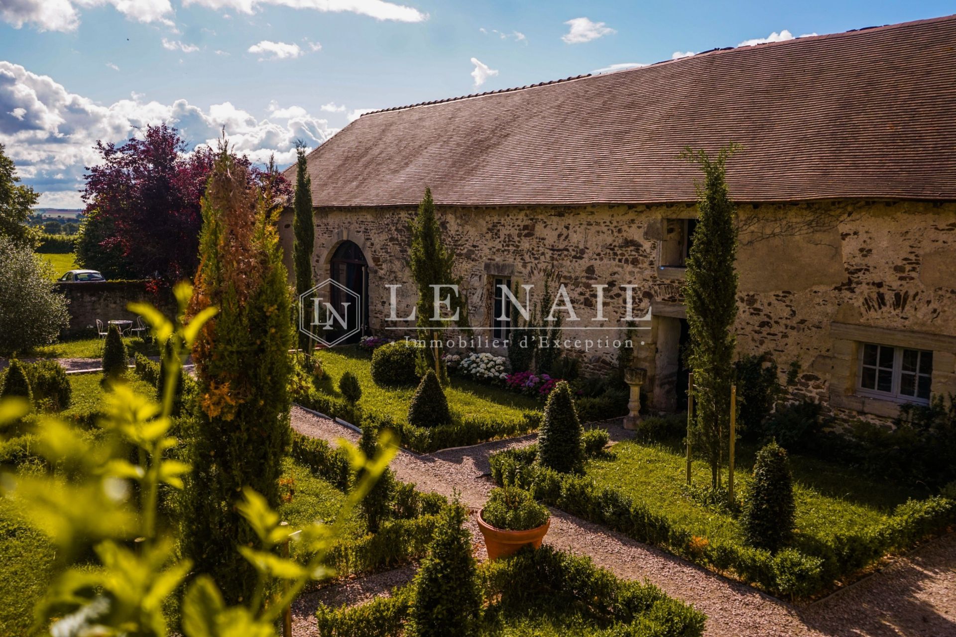 château 10 pièces en vente à VICHY (03200)