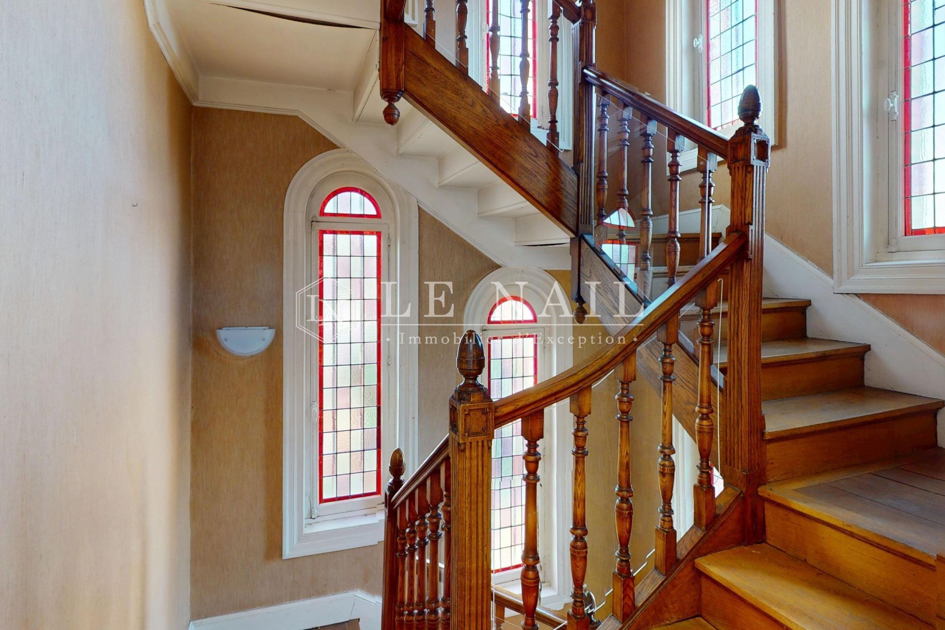 traditional house 8 rooms for sale on MOULINS (03000)