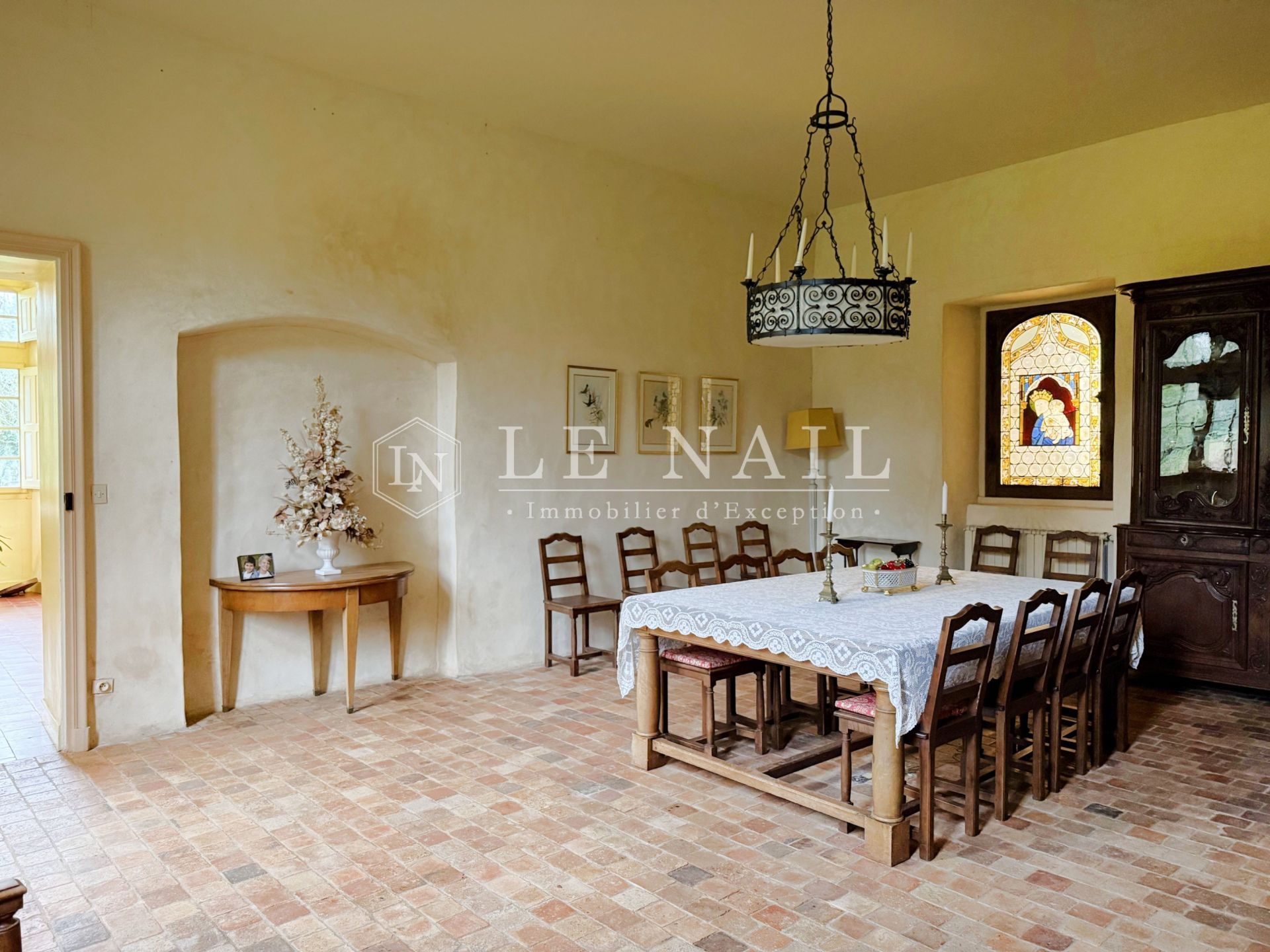 château 20 pièces en vente à LE LION D ANGERS (49220)