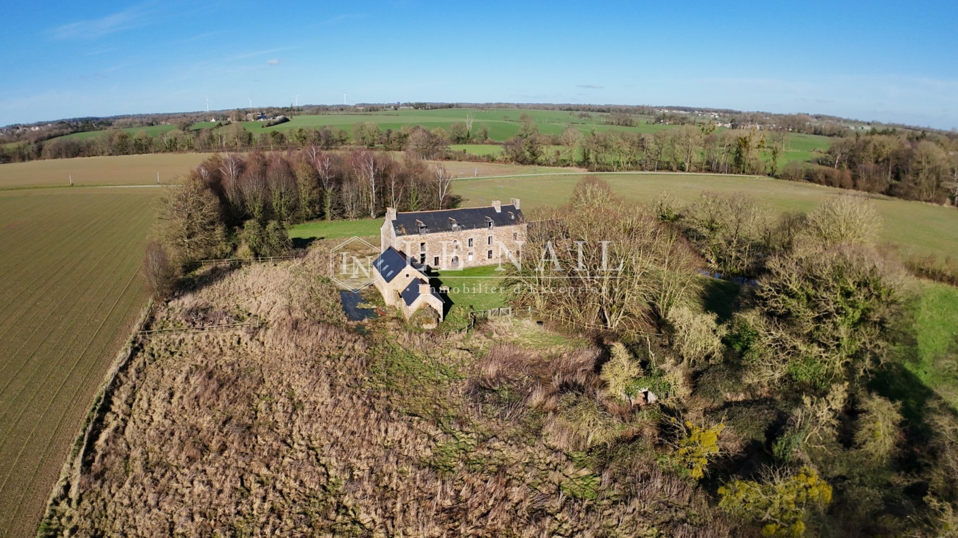 manoir 10 pièces en vente à DINAN (22100)