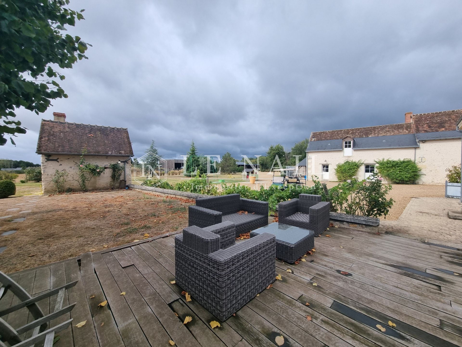 farm complex 15 rooms for sale on TOURS (37000)