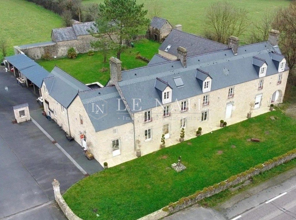 manoir 15 pièces en vente à VALOGNES (50700)