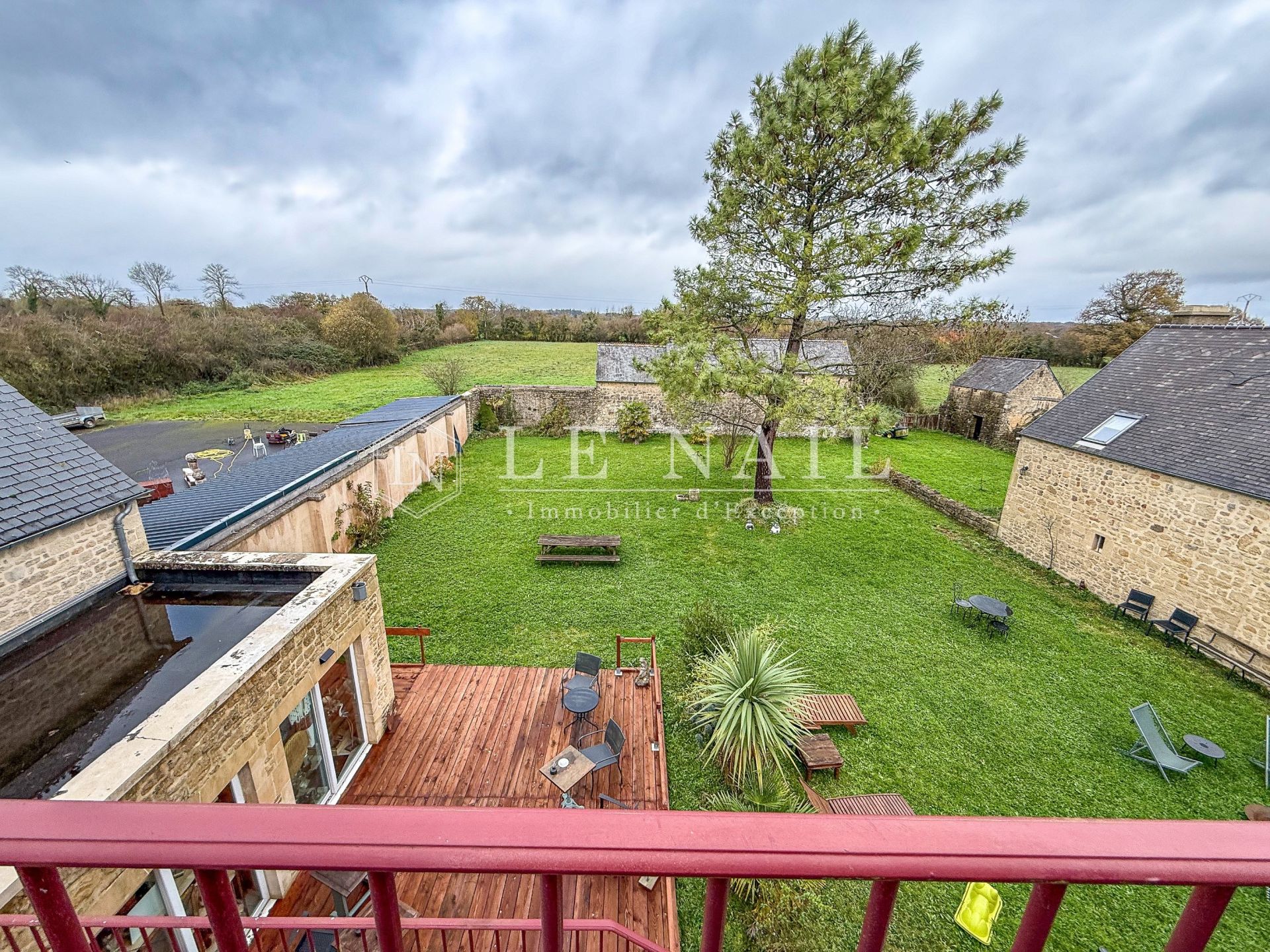 manoir 15 pièces en vente à VALOGNES (50700)