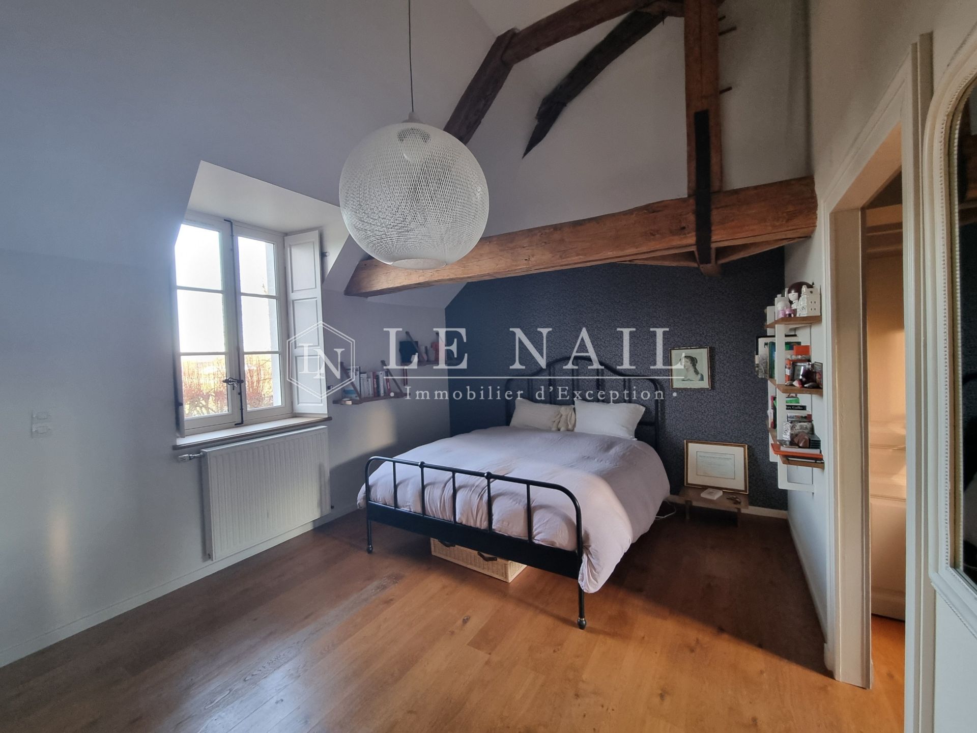 property 10 rooms for sale on LA CHARTRE SUR LE LOIR (72340)