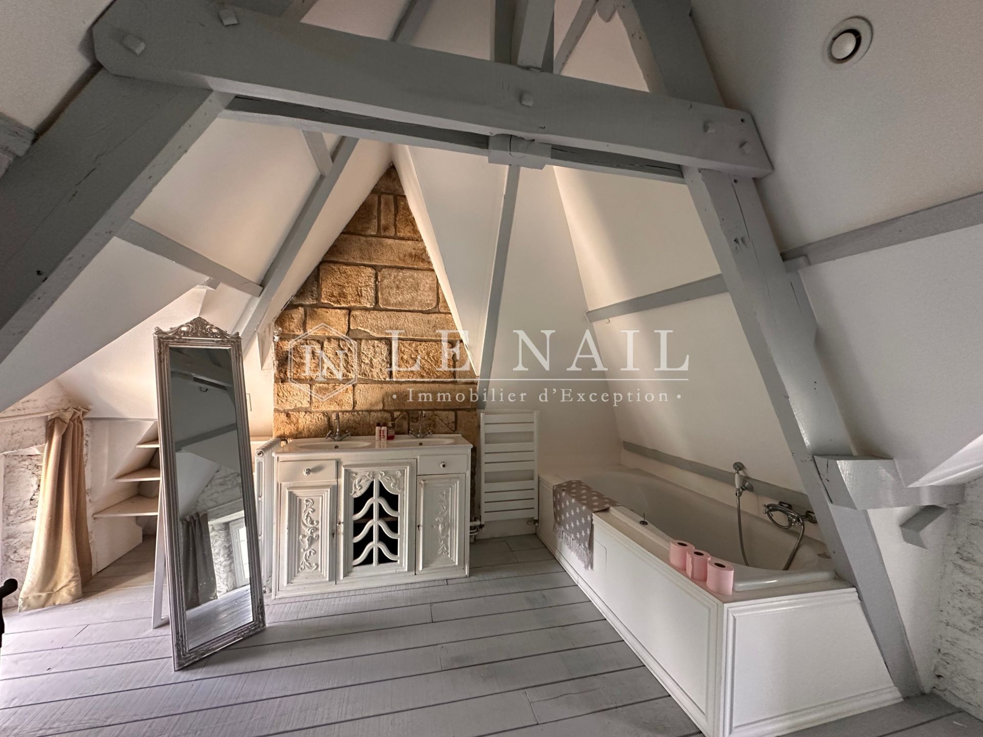 manoir 16 pièces en vente à AURAY (56400)