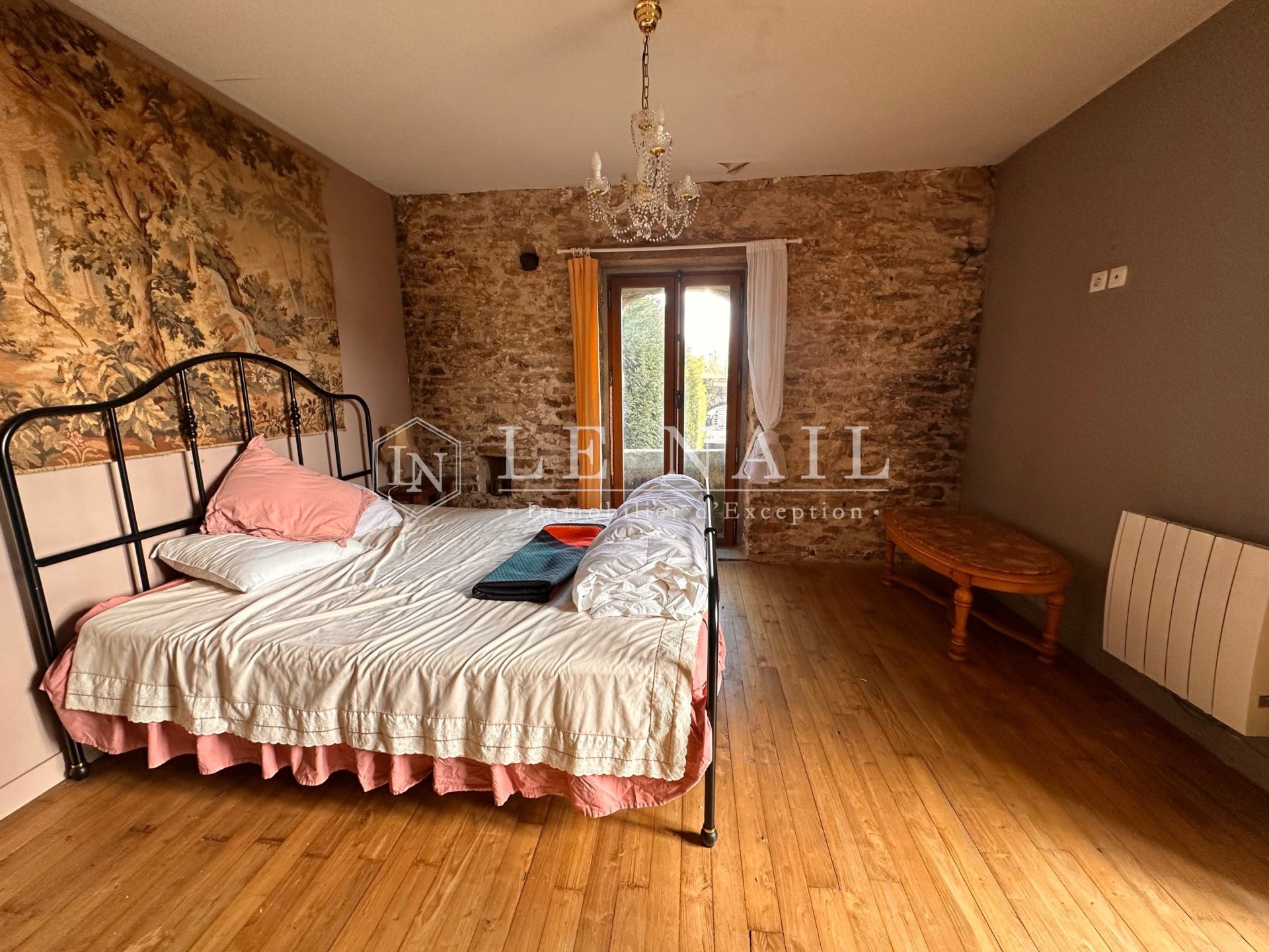 manoir 16 pièces en vente à AURAY (56400)