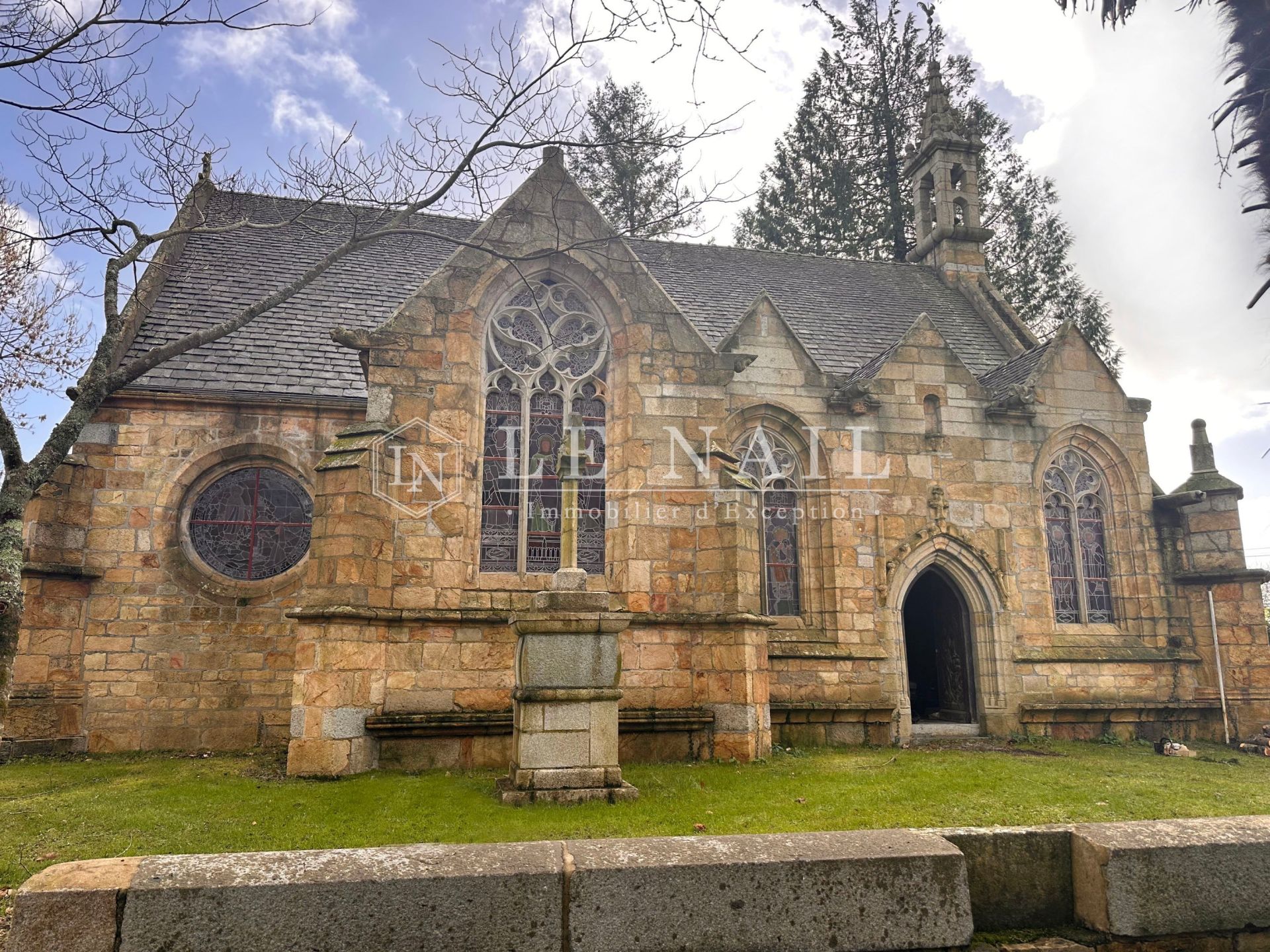 manoir 16 pièces en vente à AURAY (56400)