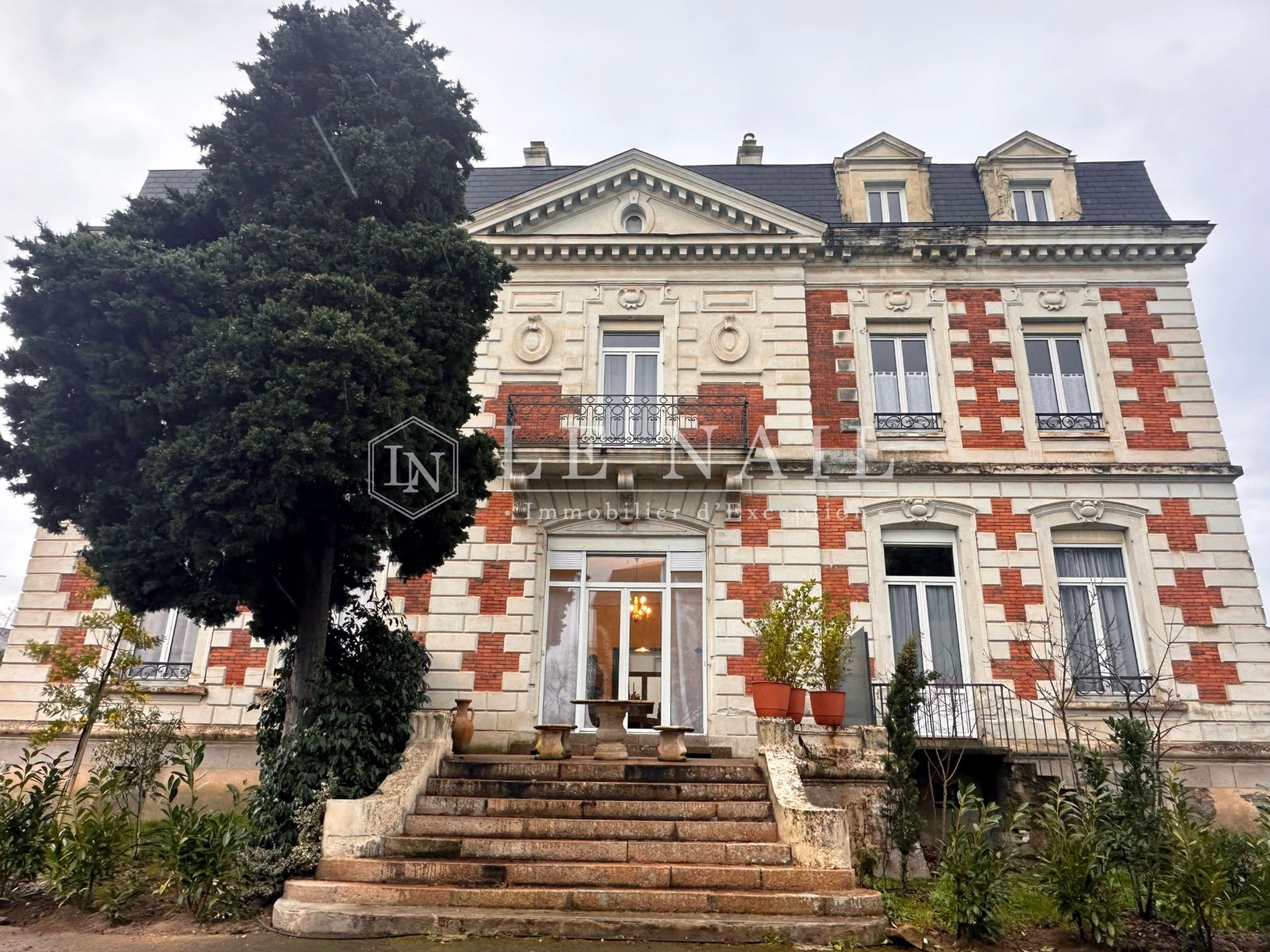 maison de ville 20 pièces en vente à ANCENIS (44150)
