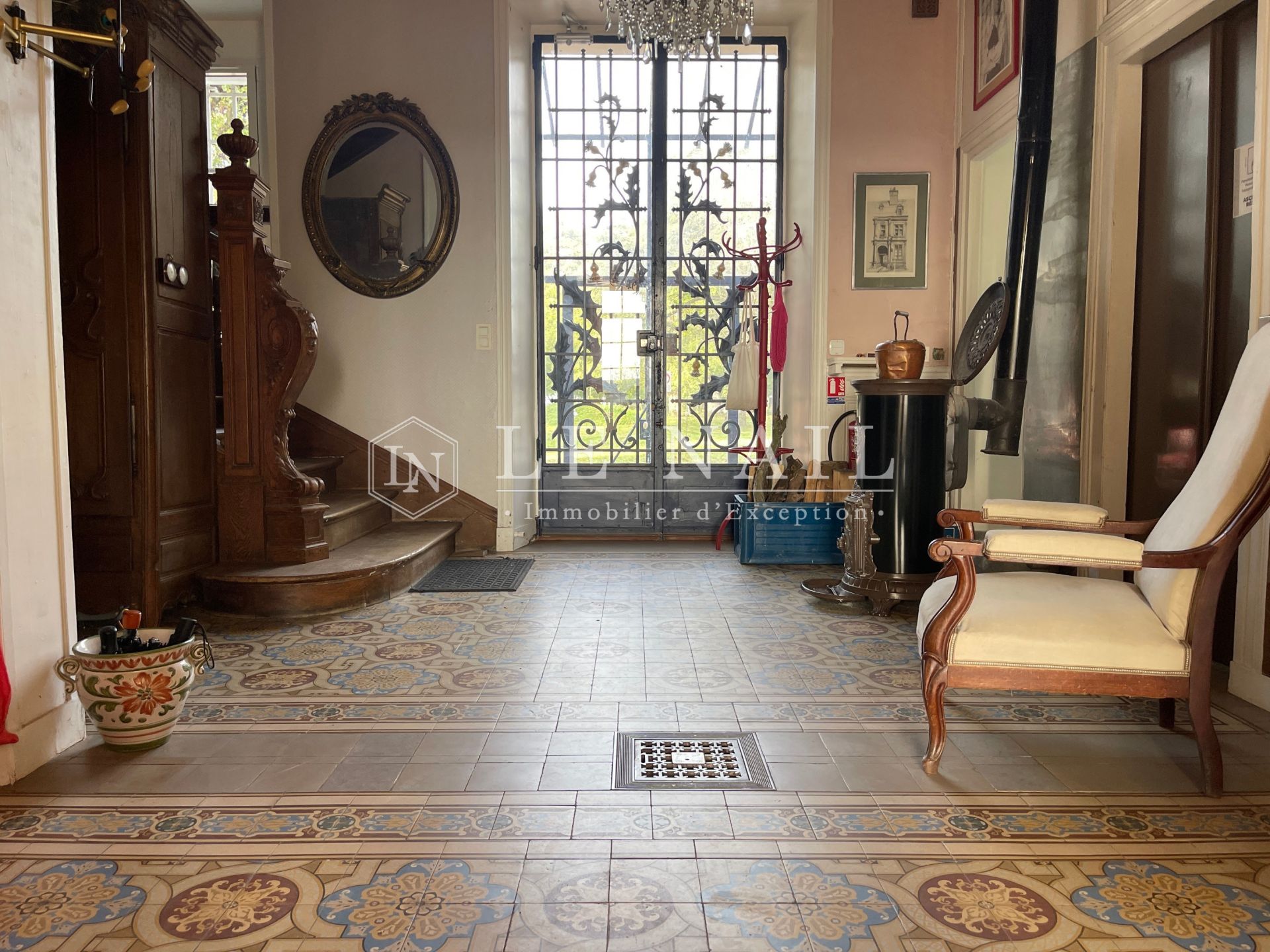 manor house 21 rooms for sale on SENS (89100)