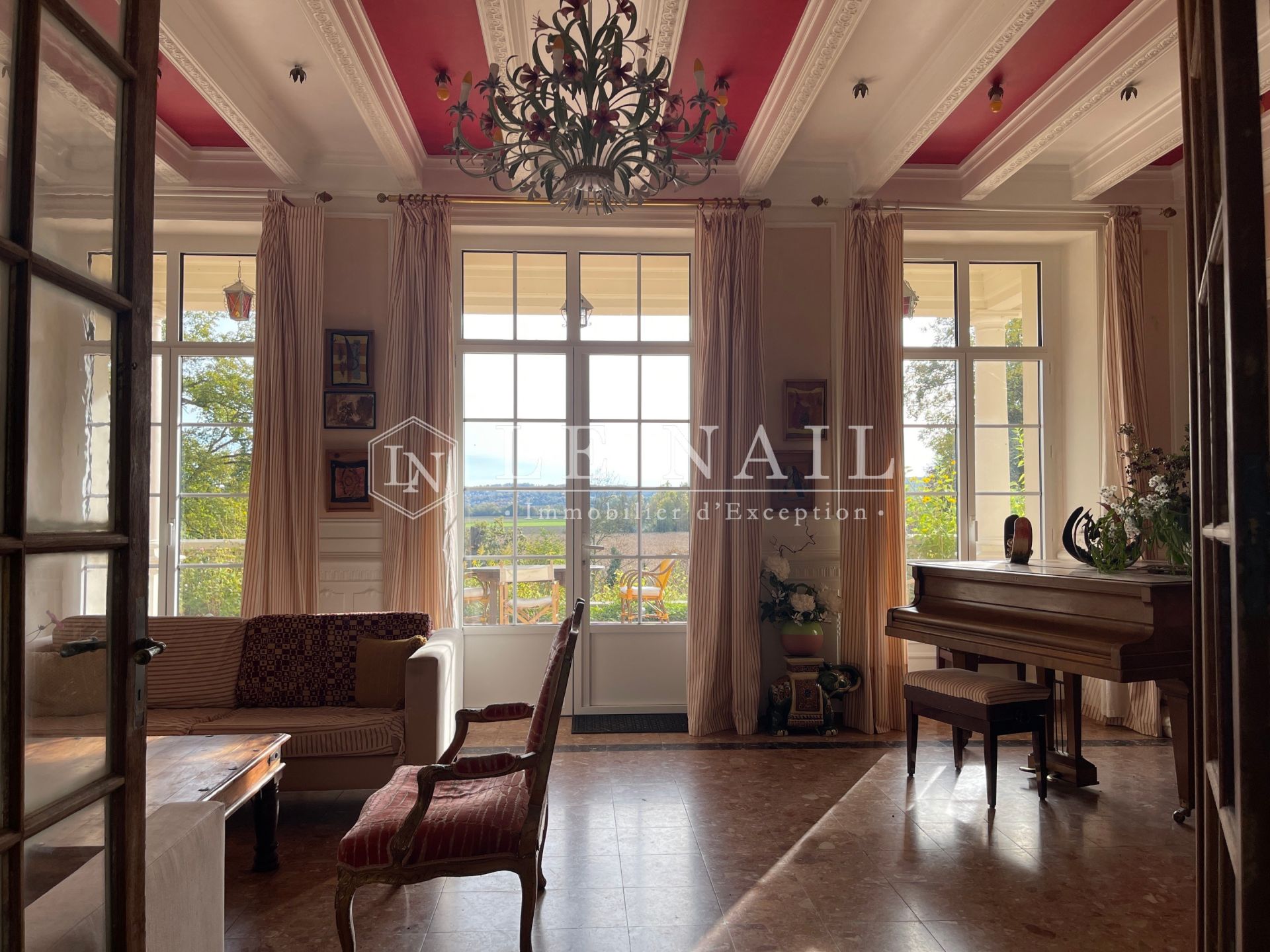 manor house 21 rooms for sale on SENS (89100)