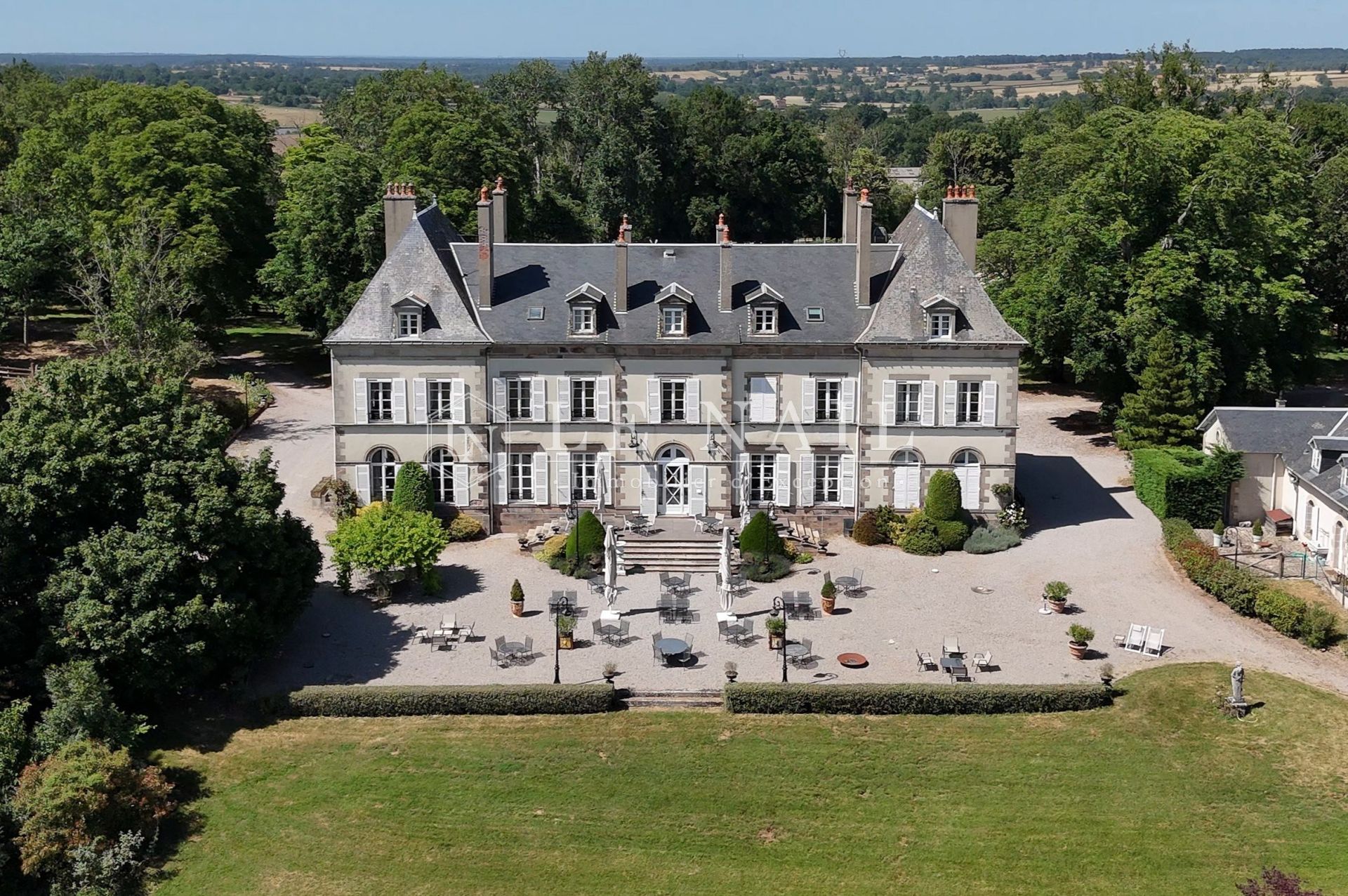 château 26 pièces en vente à MOULINS (03000)